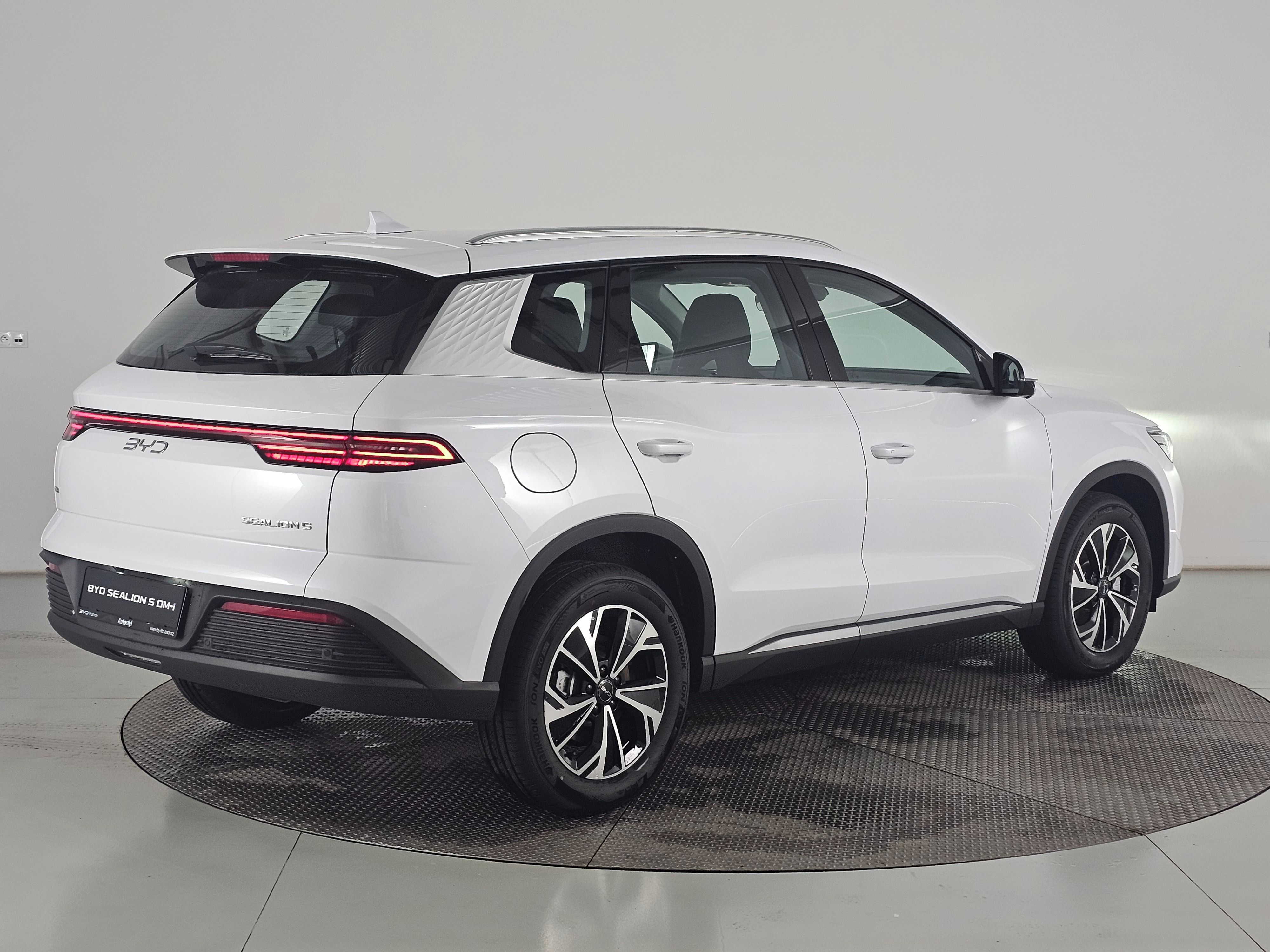 BYD, Sealion 5 DM-i 212k Design - fotka 5