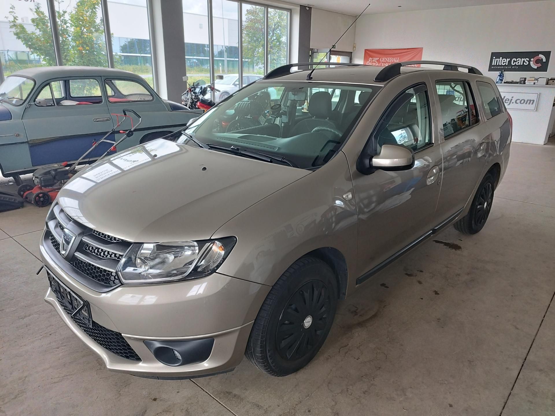 Dacia Logan, 1,5DCi 66KW NAVI KLIMA TAŽNÝ - fotka 4