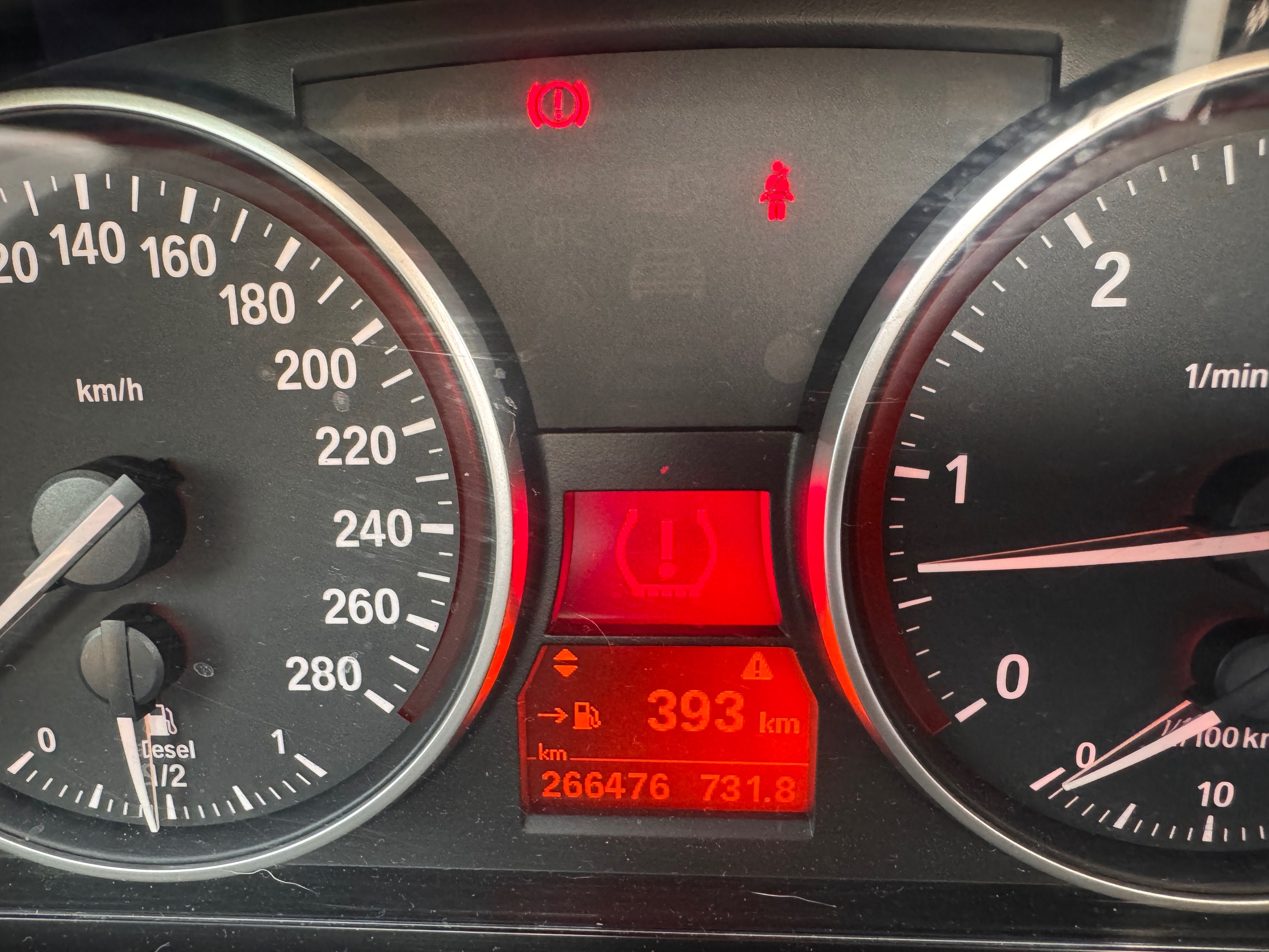 BMW Řada 3, 325D, servisováno - fotka 6