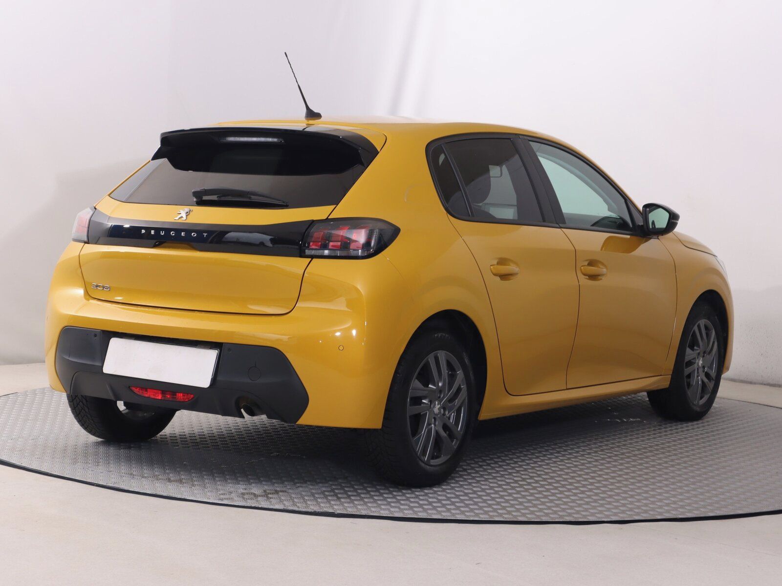 Peugeot 208, 1.2 PureTech, Active Pack - fotka 5