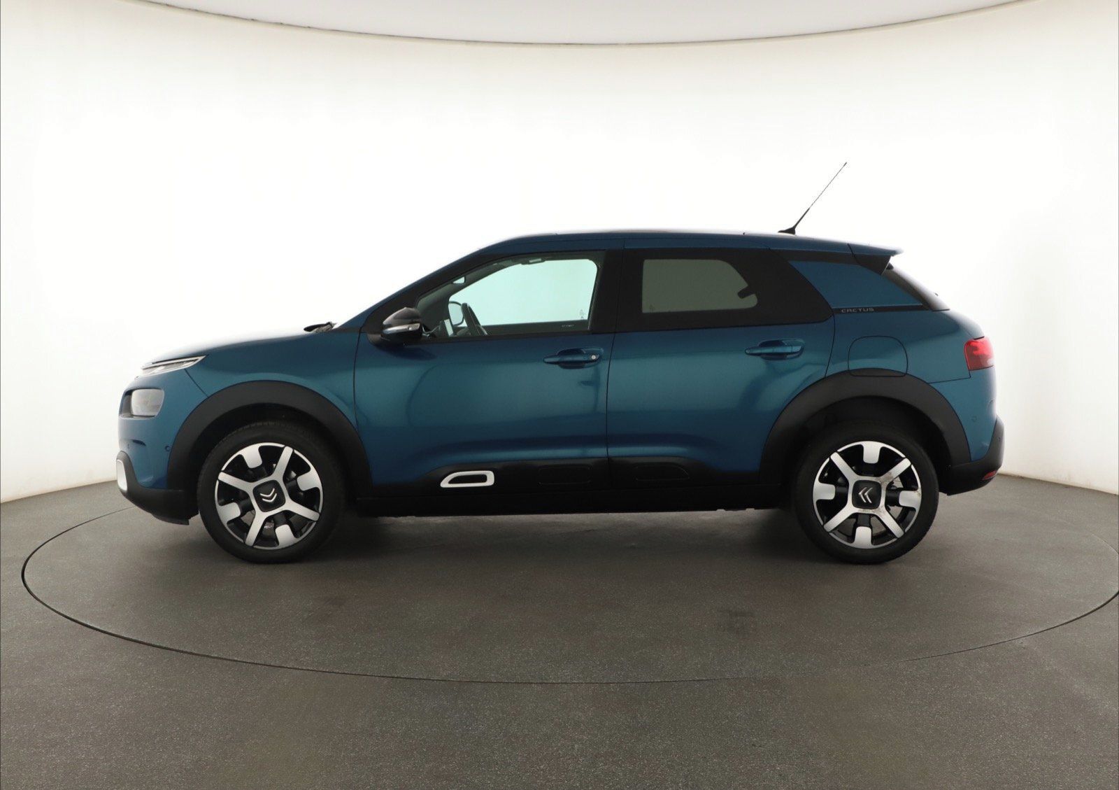 Citroën C4 Cactus, 1.2 PureTech, Automat - fotka 3