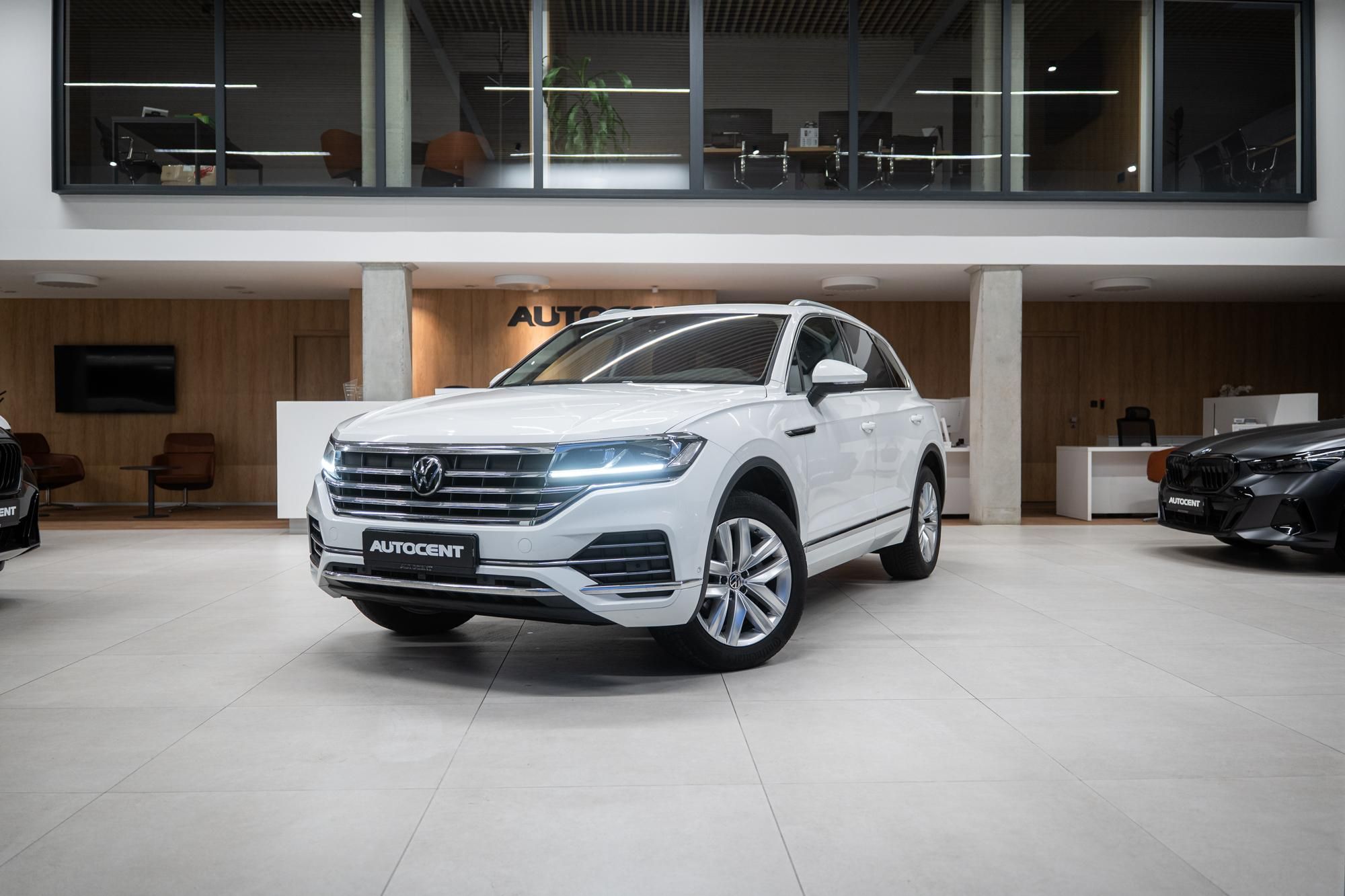 Volkswagen Touareg, 3.0TDI 210KW 4X4 1ČR TAŽNÉ TOP