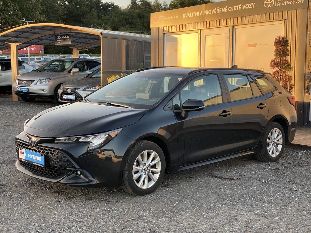 Toyota Corolla, 2.0HEV, ČR, ComTech, DPH - fotka 4