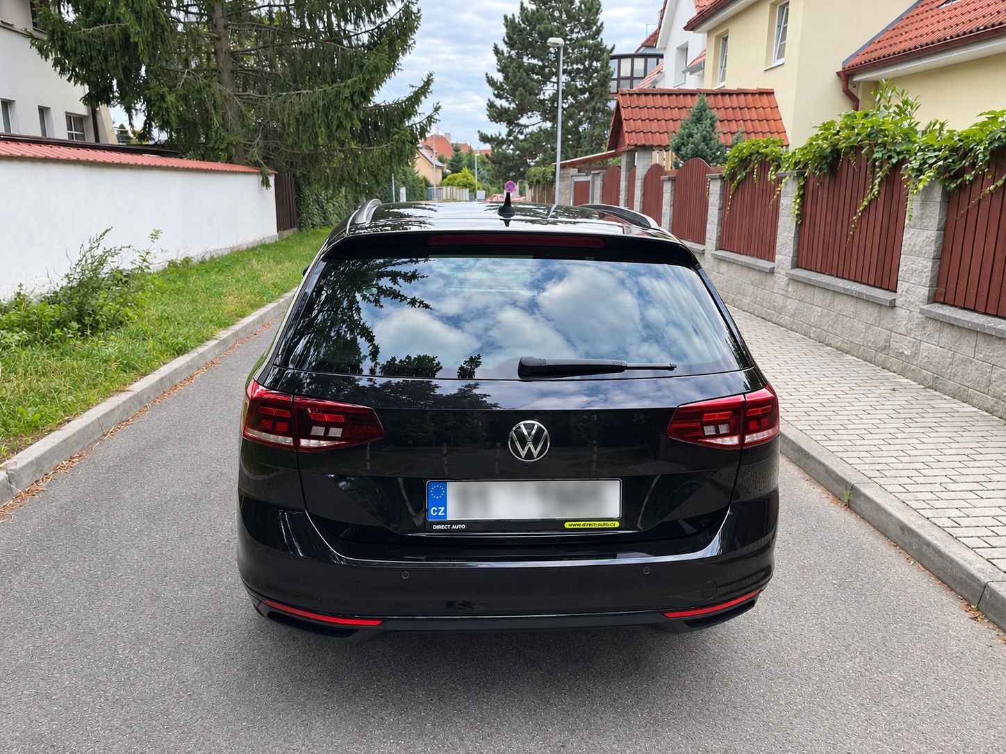 Volkswagen Passat, 2,0 TDi, DSG,1.maj,tažné,pěkný - fotka 6