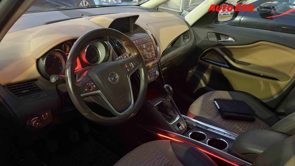 Opel Zafira, 2.0CDTi,ČR - fotka 3