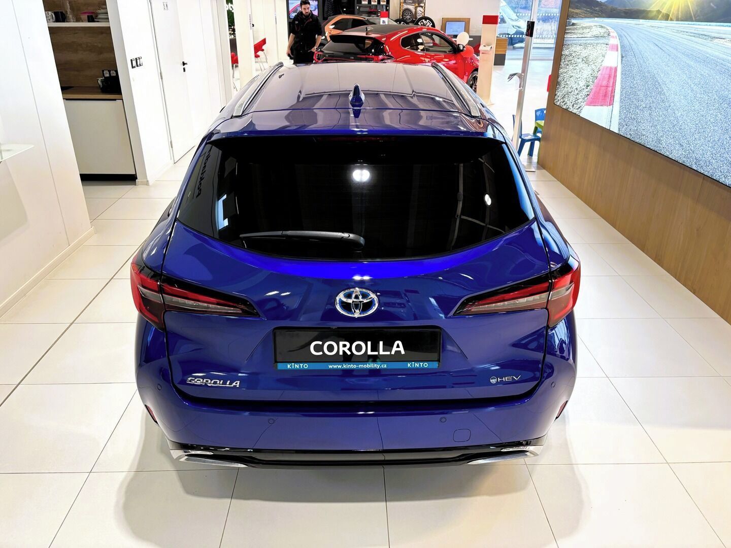 Toyota Corolla, 1,8   TS Style HEV - fotka 6