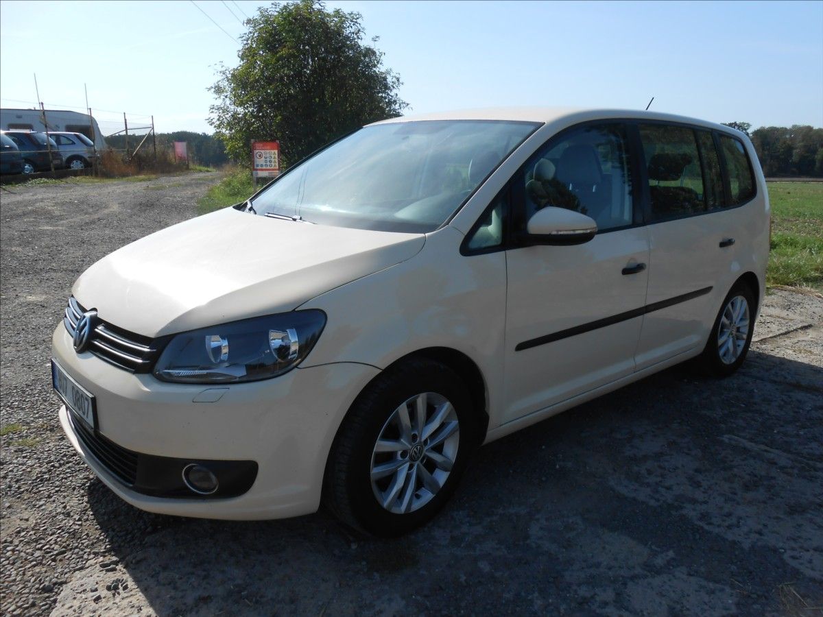Volkswagen Touran, 1,6 TDI 66 kW Historie KLIMA - fotka 2