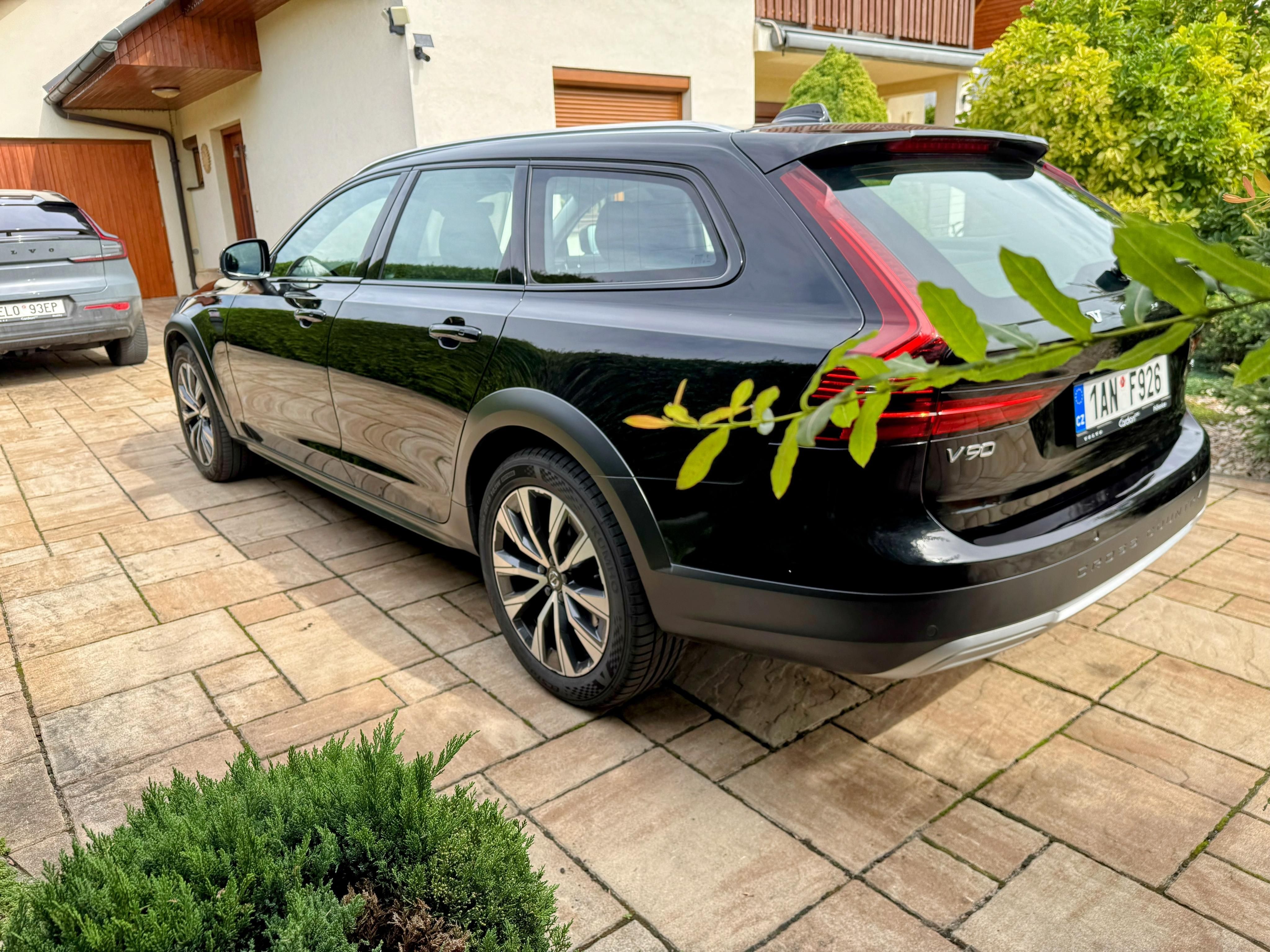Volvo V90, Cross Country 4/2024 , 59680km - fotka 6