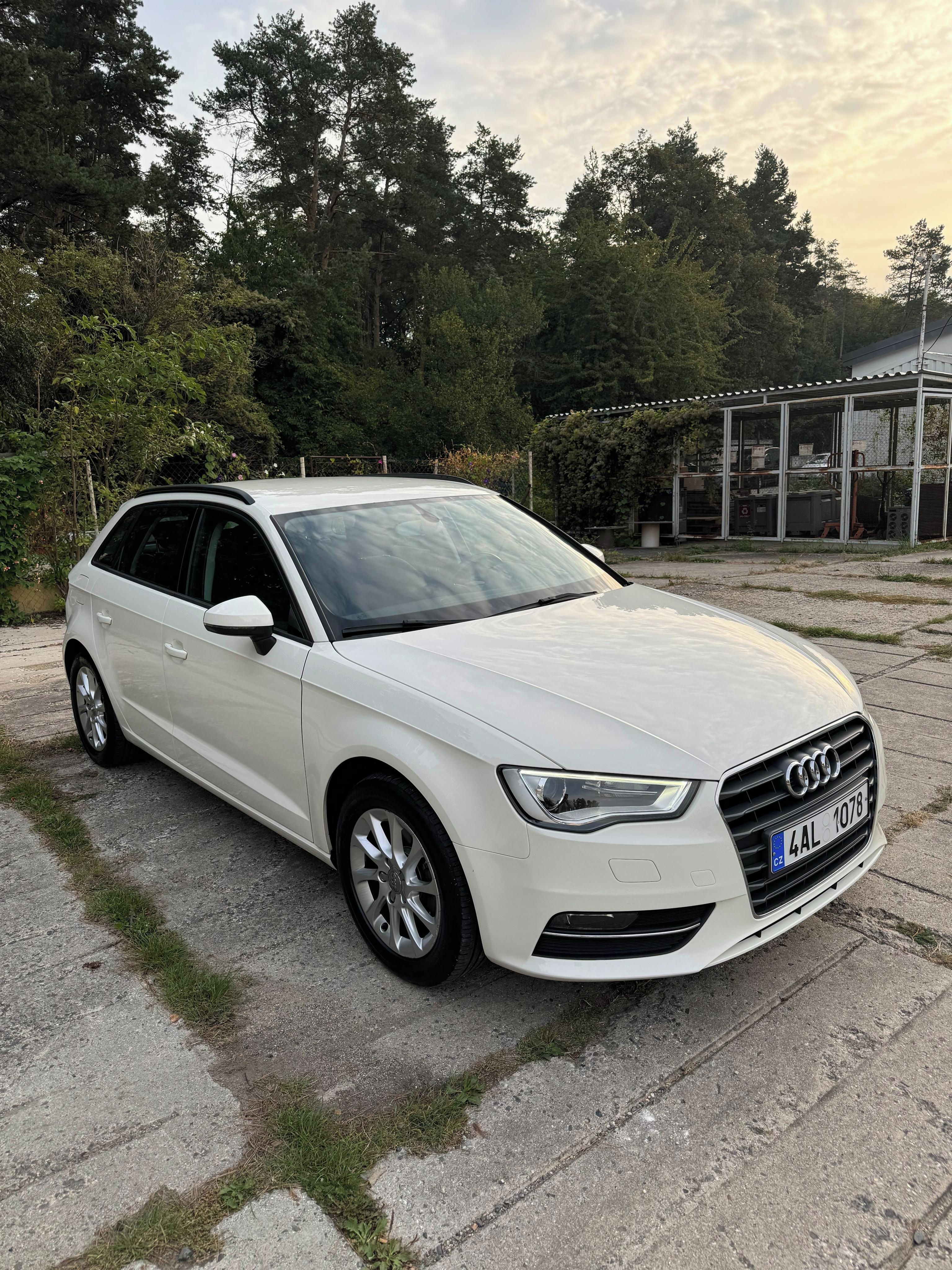Audi A3, Sportback 1.6 TDI 81kW - fotka 2