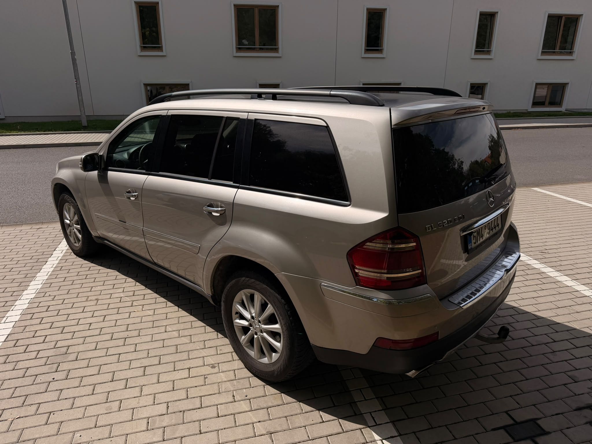 Mercedes-Benz GL, 165 kW | 3.0 V6 Diesel - fotka 4