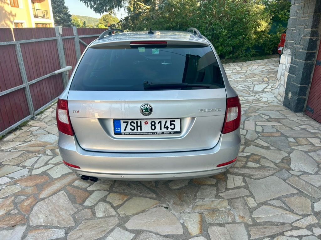 Škoda Superb, 2.0 TDI 103KW DSG ELEGANCE - fotka 5