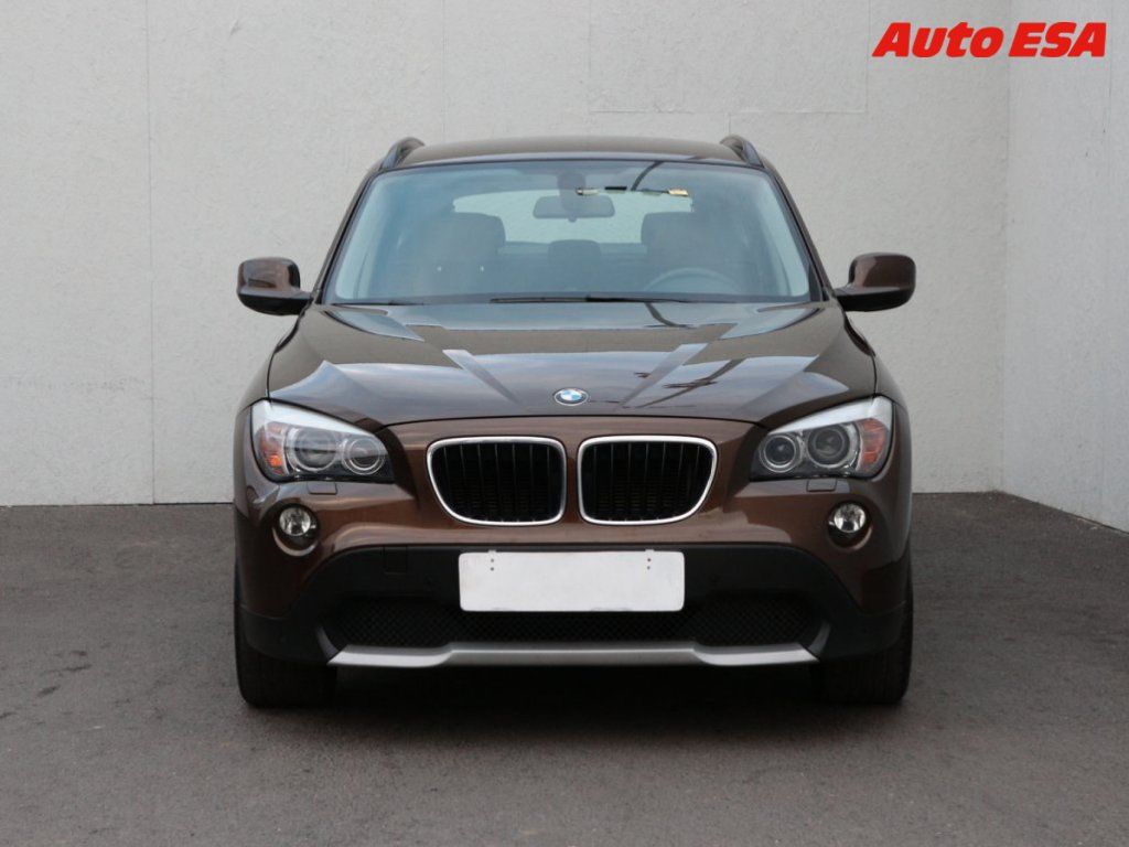 BMW X1, 2.0d xDrive20d,ČR,AT - fotka 2