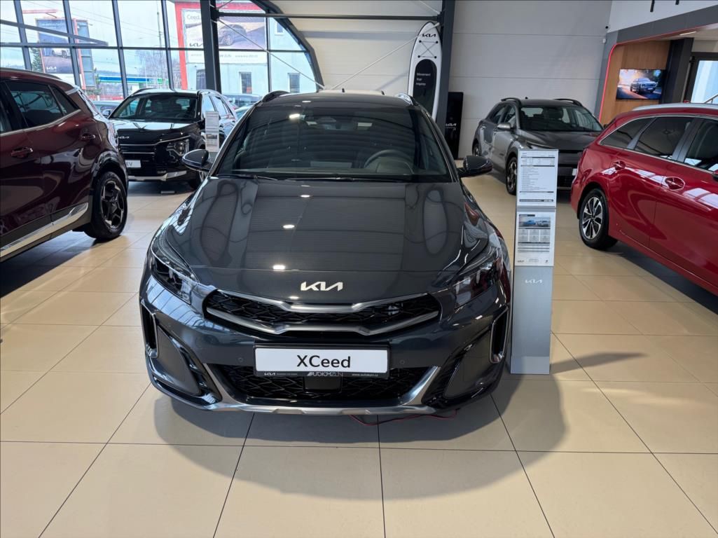 Kia XCee´d, 1,6 T-GDI GT LINE - fotka 2
