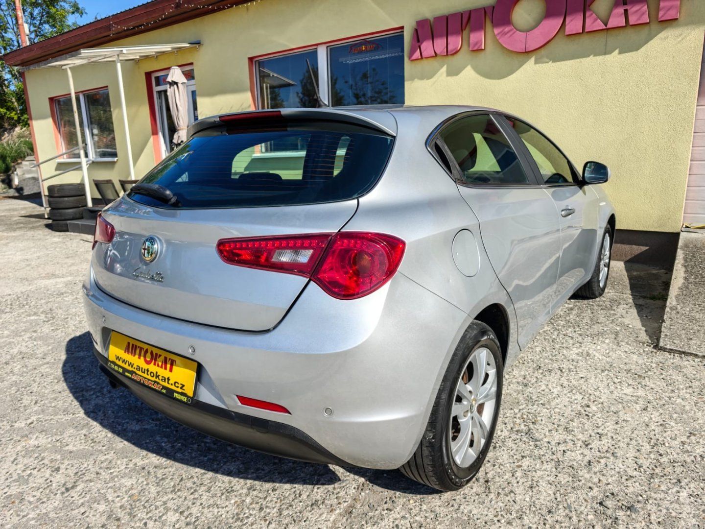Alfa Romeo Giulietta, 1.6 JTD DIG.KLIMA/1MAJ - fotka 3