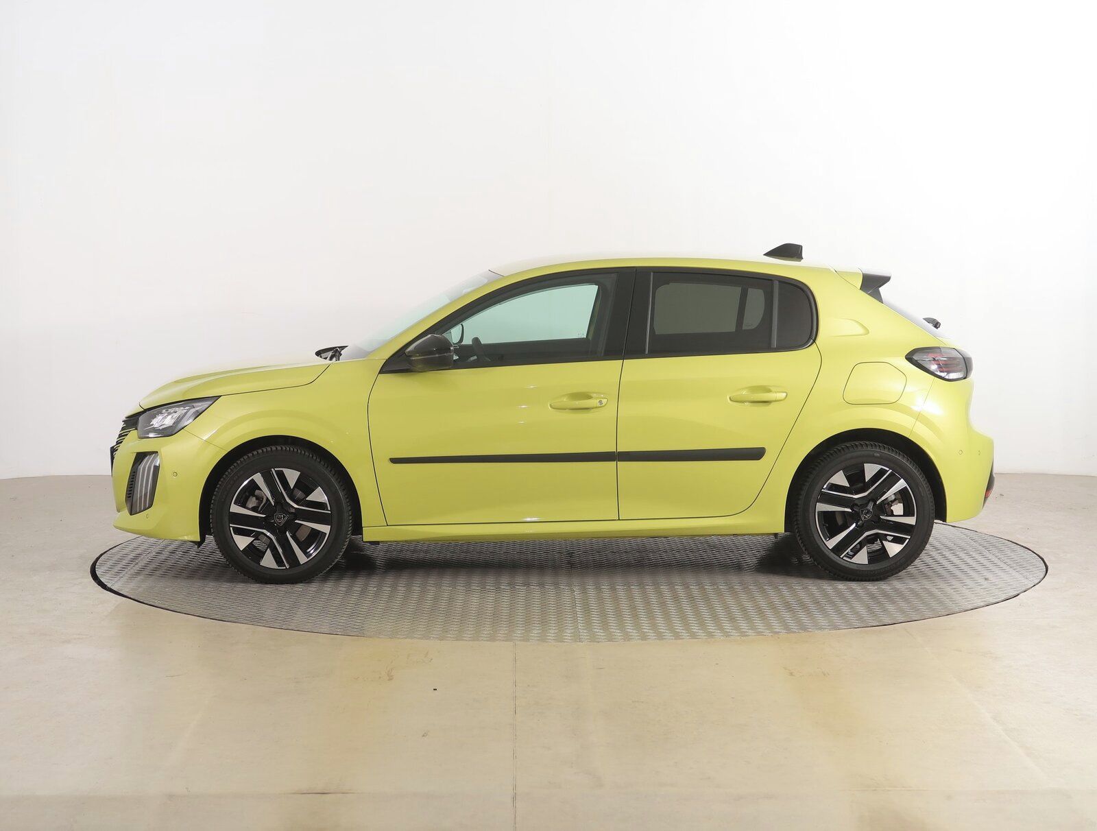 Peugeot 208, 1.2 PureTech, Allure - fotka 3