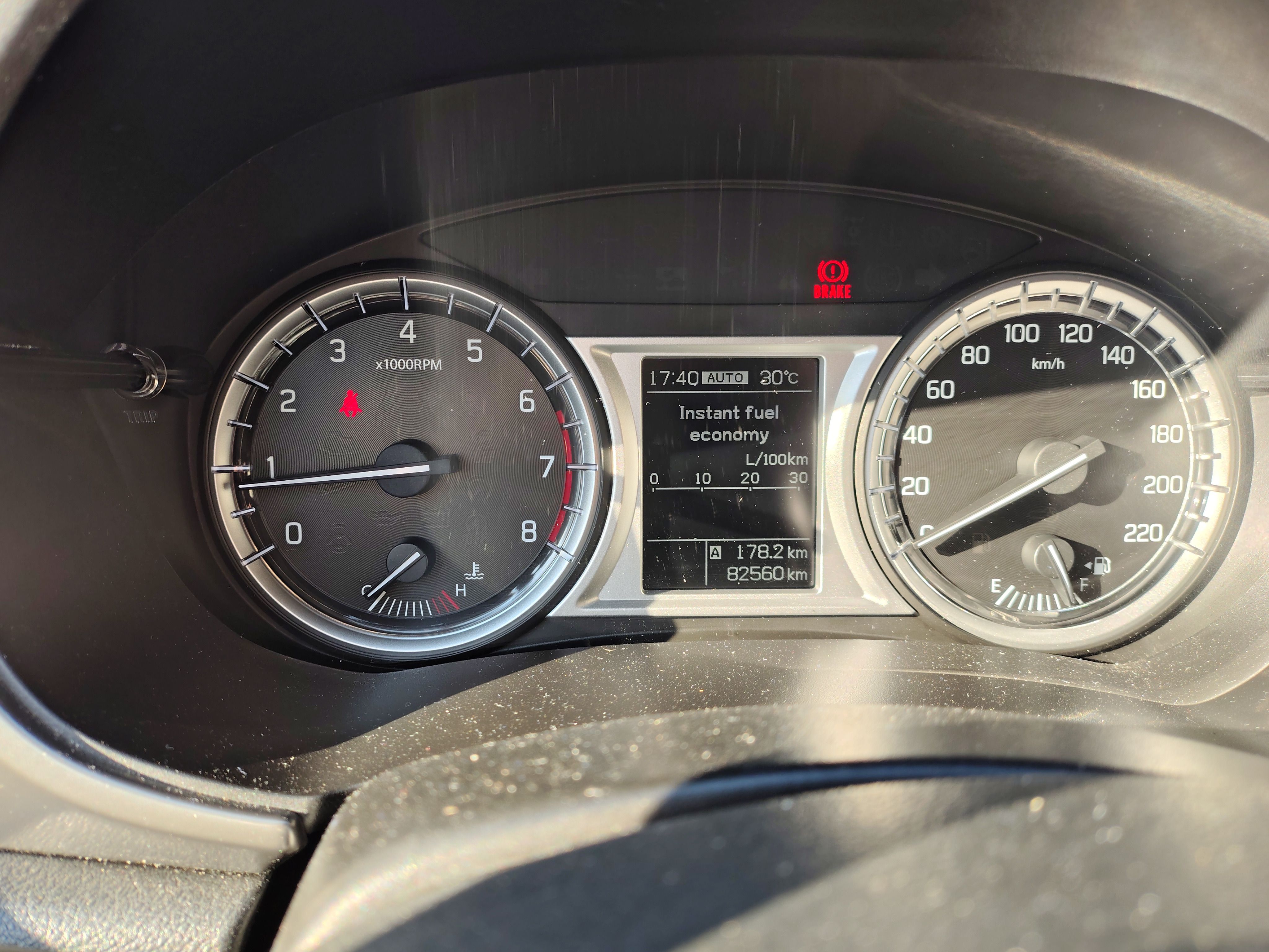 Suzuki Vitara, Suzuki Vitara 1,6 - fotka 4