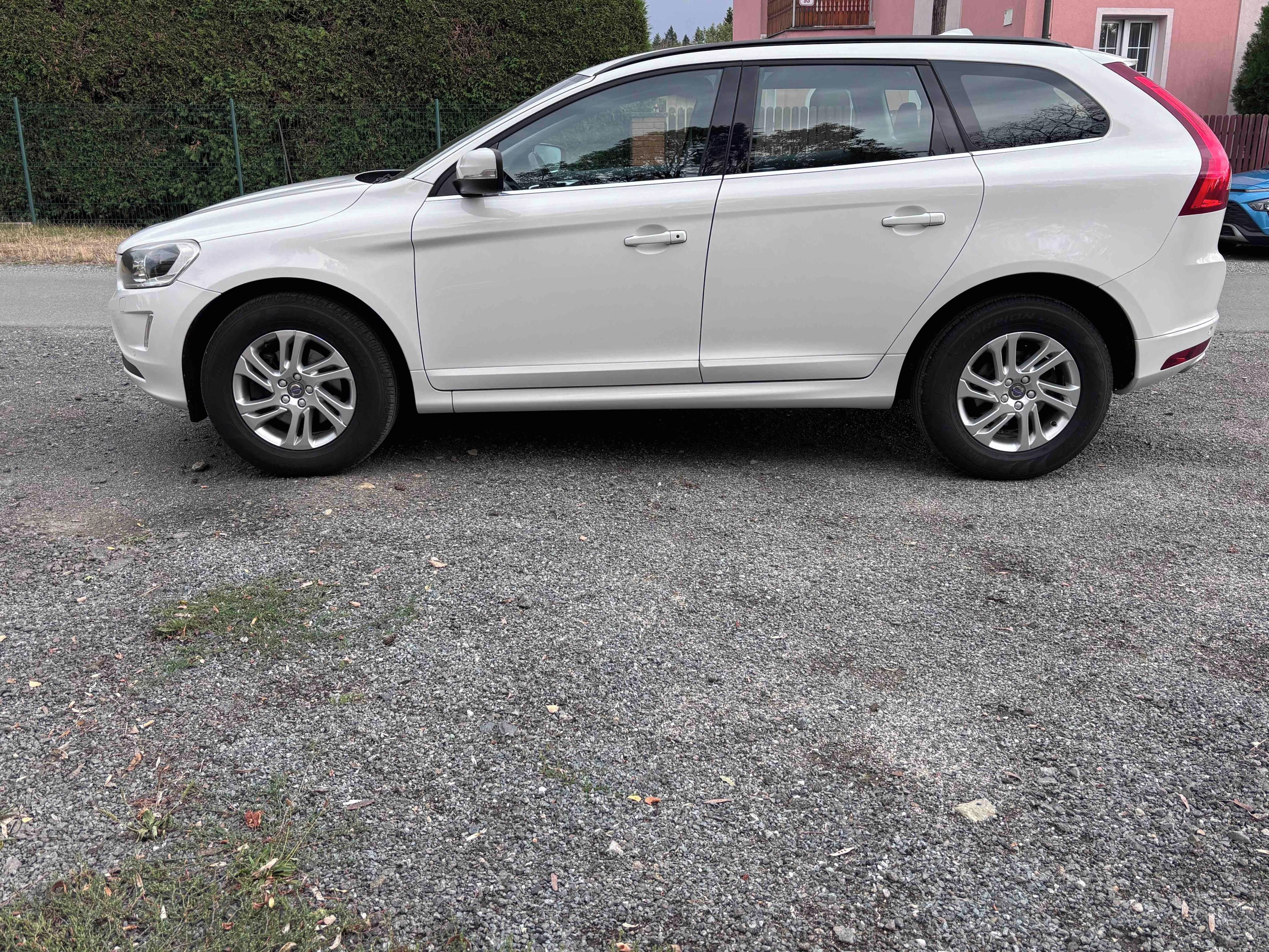 Volvo XC60 - fotka 5