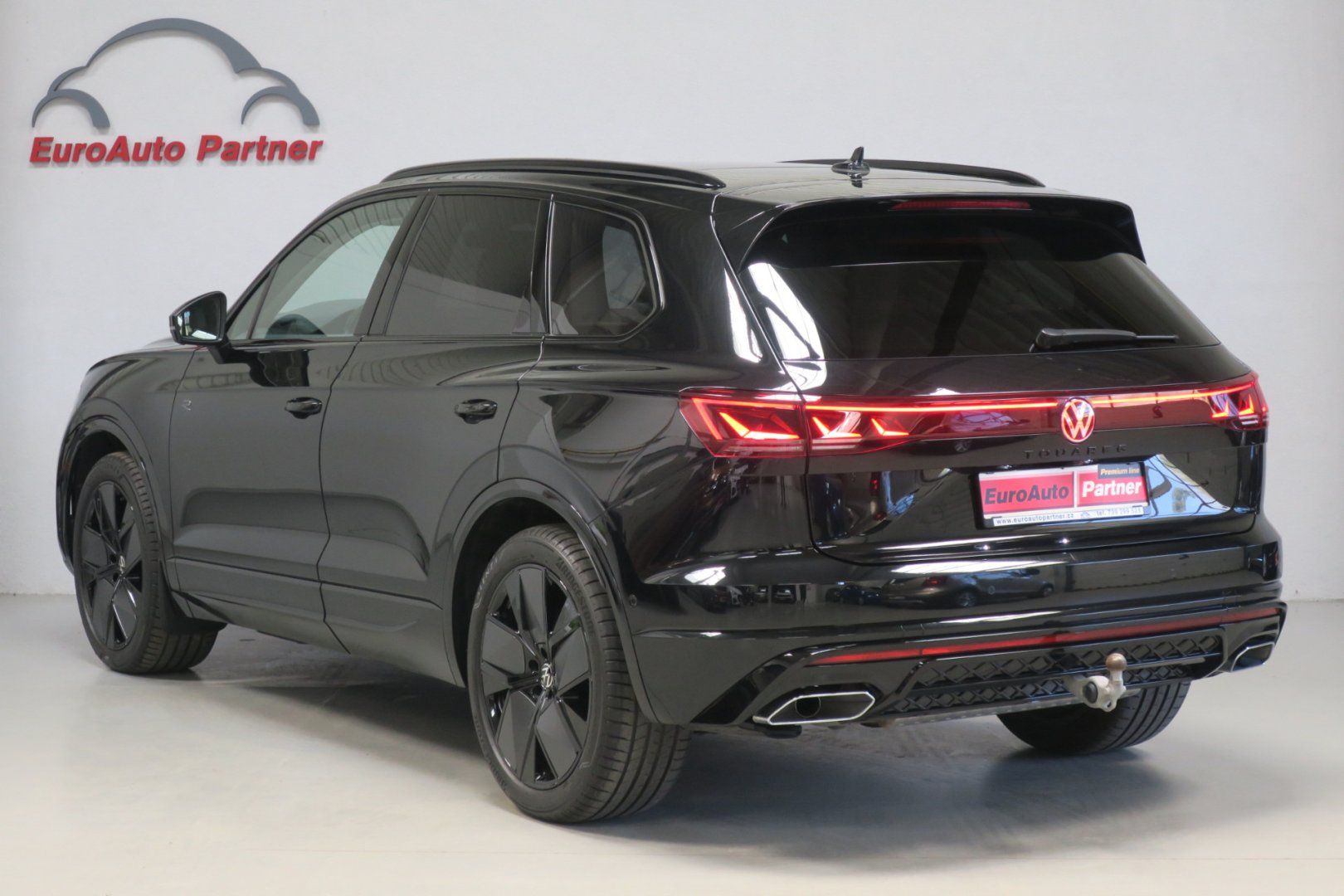 Volkswagen Touareg, R-LINE 3,0TDI 210kW TOP VÝBAVA - fotka 2