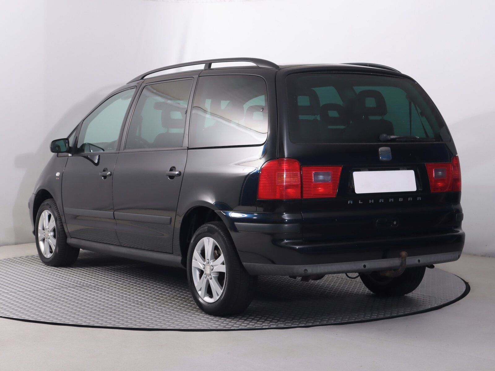 Seat Alhambra, 2.0 TDI, 7 míst - fotka 4