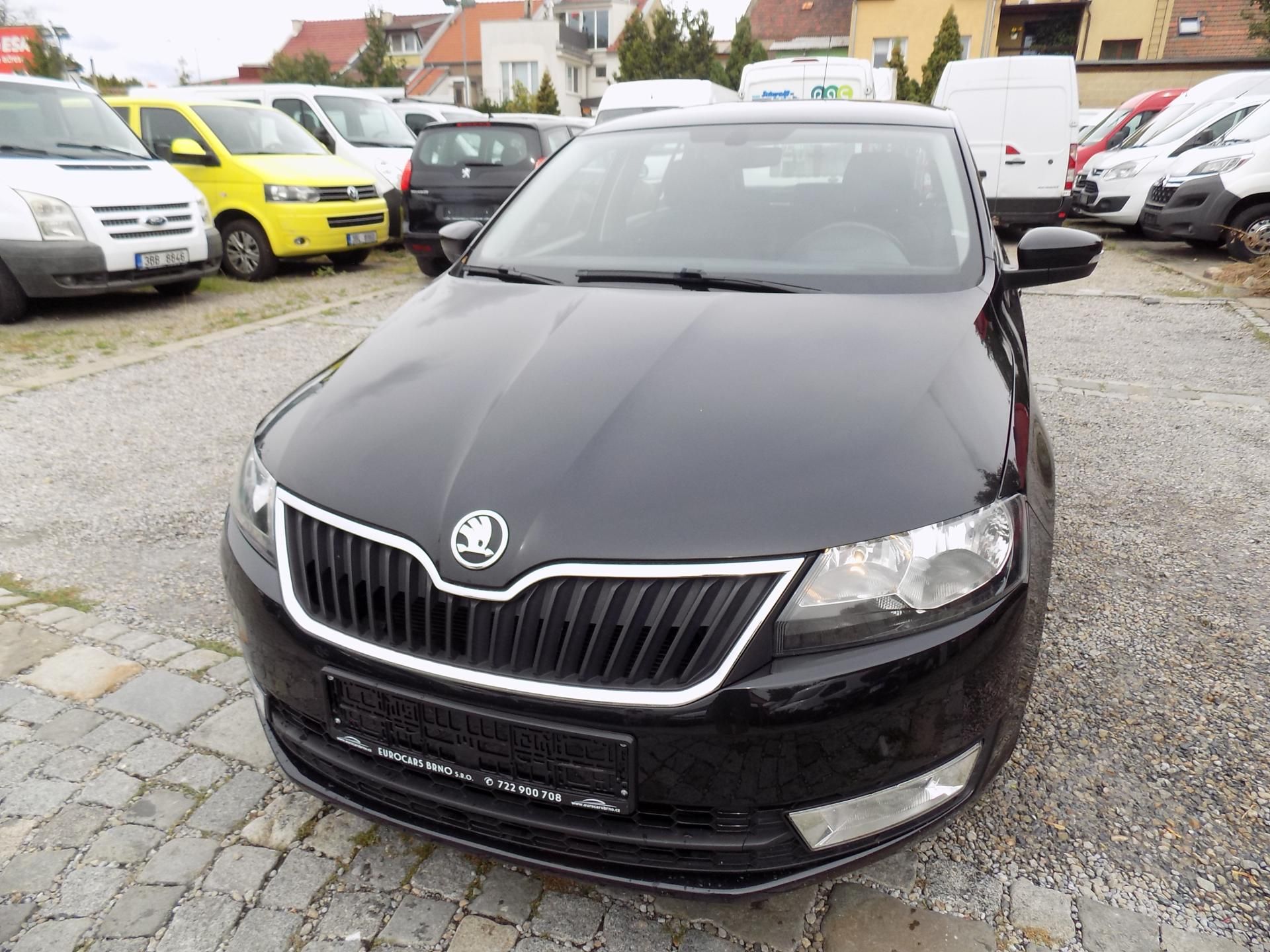 Škoda Rapid, 1,2 TSI 66 KW AUTO/AC, TEMP. - fotka 3