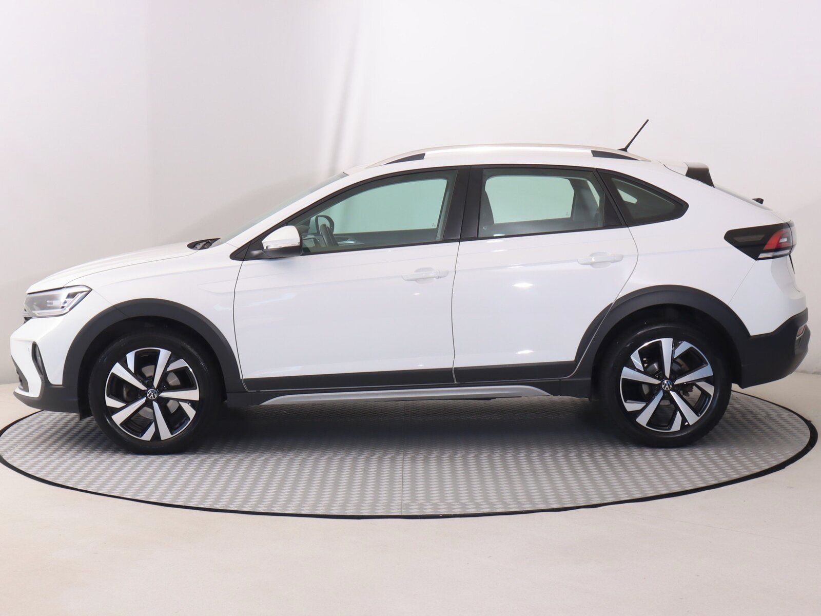 Volkswagen Taigo, 1.5 TSI, Automat, Serv.kniha - fotka 3