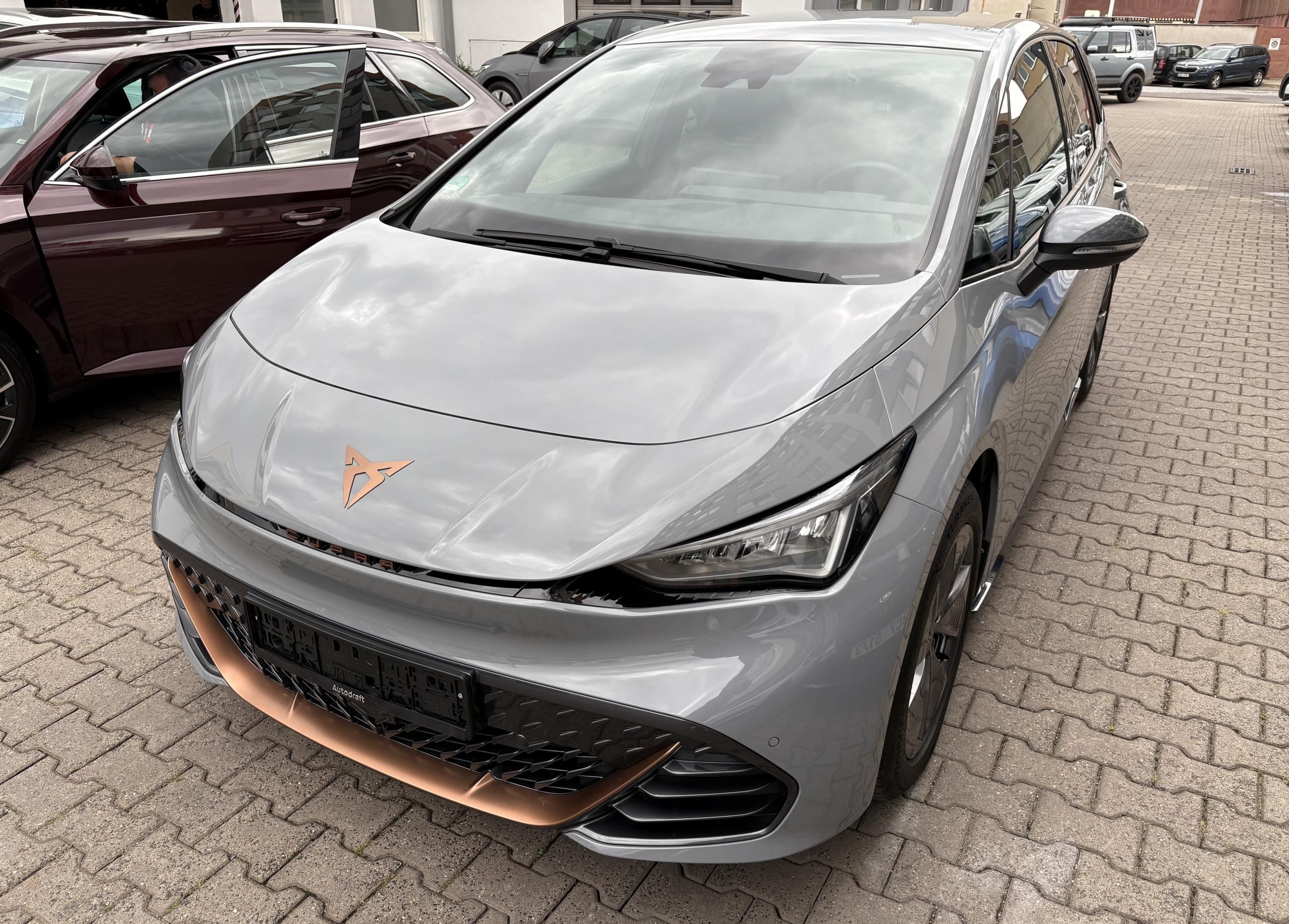 Cupra Born, Born 150kW / Tepelko - fotka 4