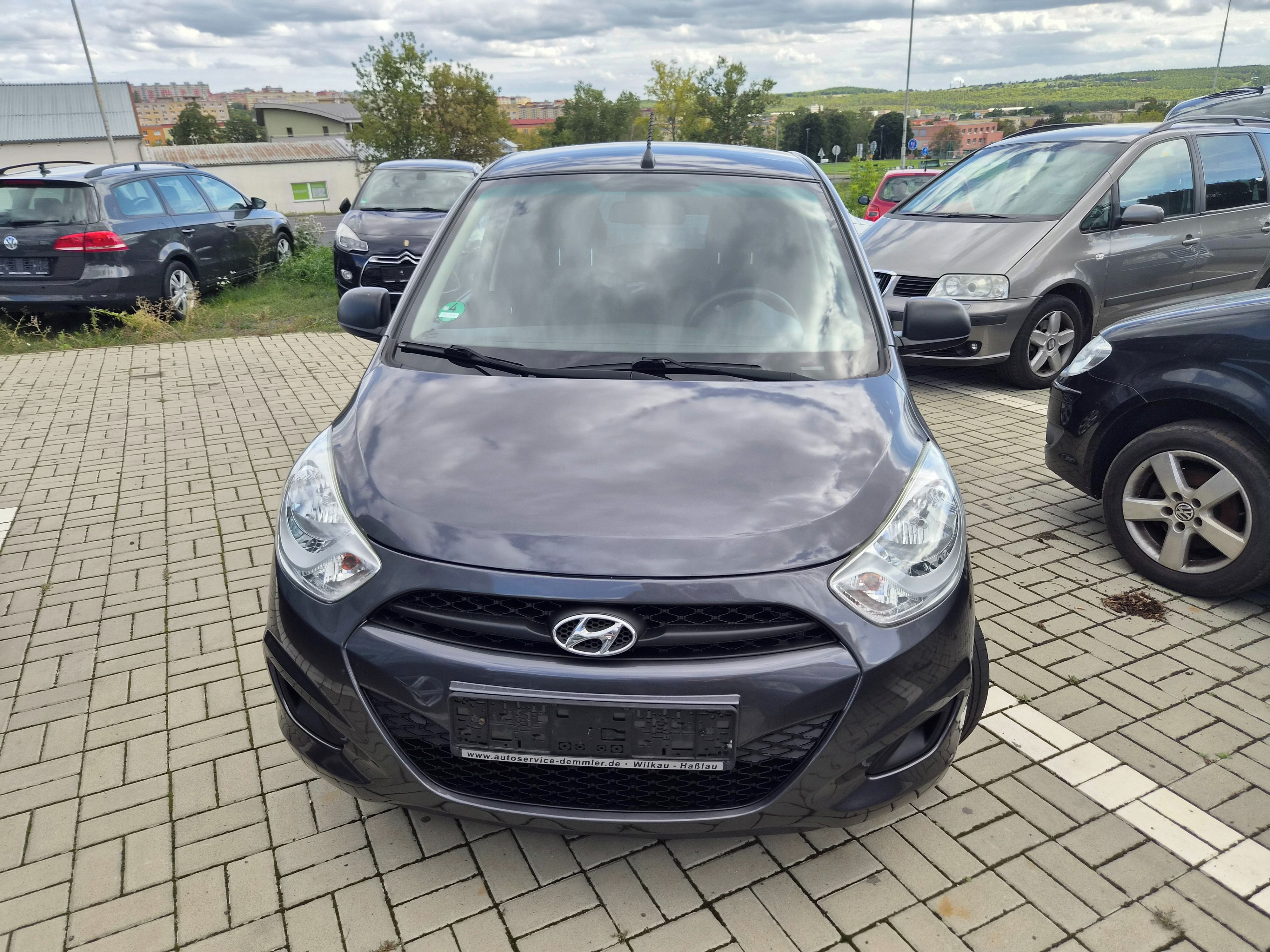 Hyundai i10, 1.1 i  serviska - fotka 2