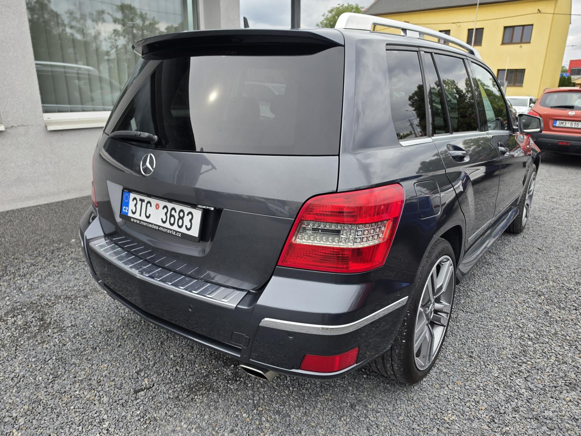 Mercedes-Benz GLK, 350 4-MATIC - fotka 4