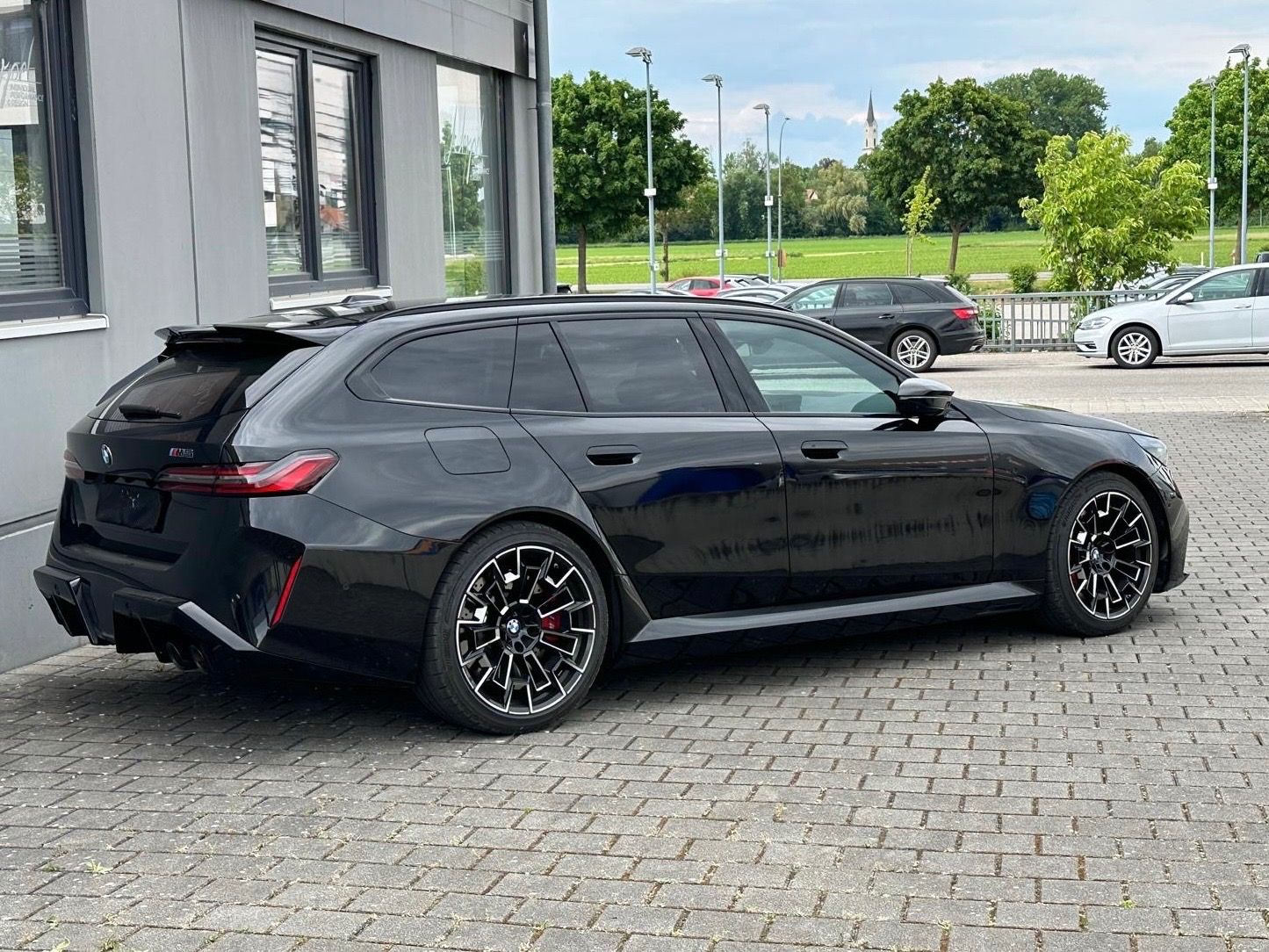 BMW M5, STAV NOVÉHO-ZÁRUKA-DPH-SKLADEM - fotka 4