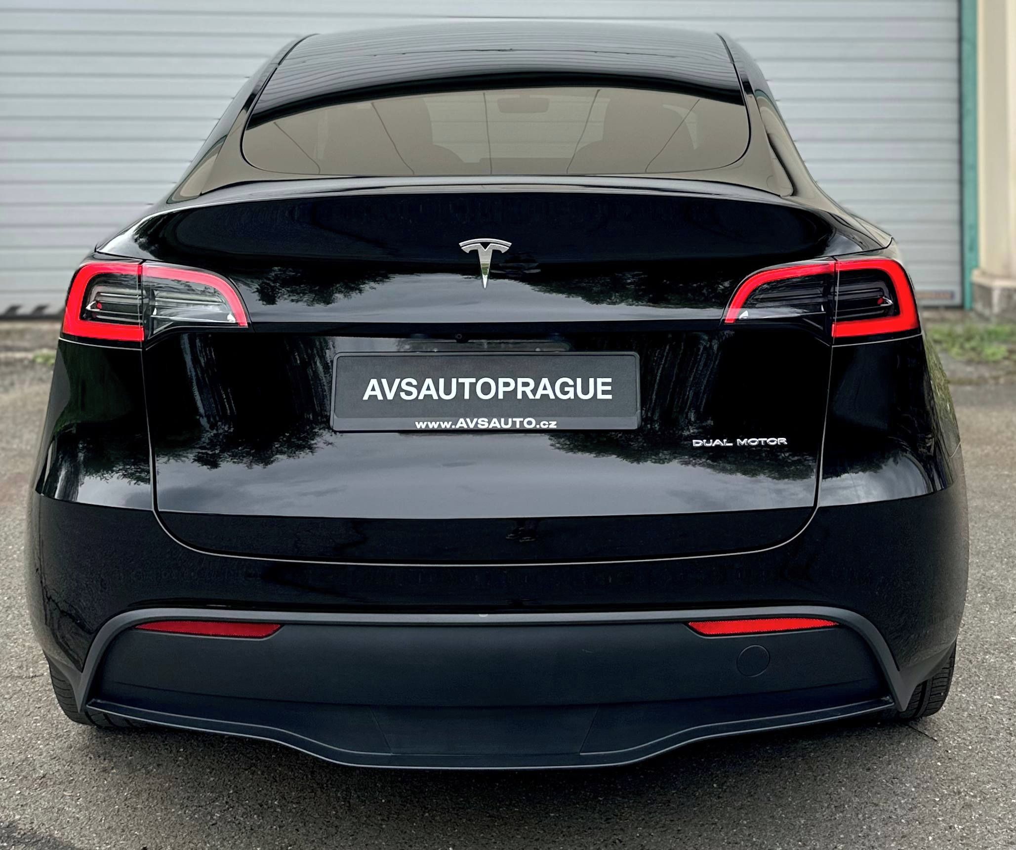 Tesla Model Y, LONG RANGE DUAL MOTOR AWD - fotka 5