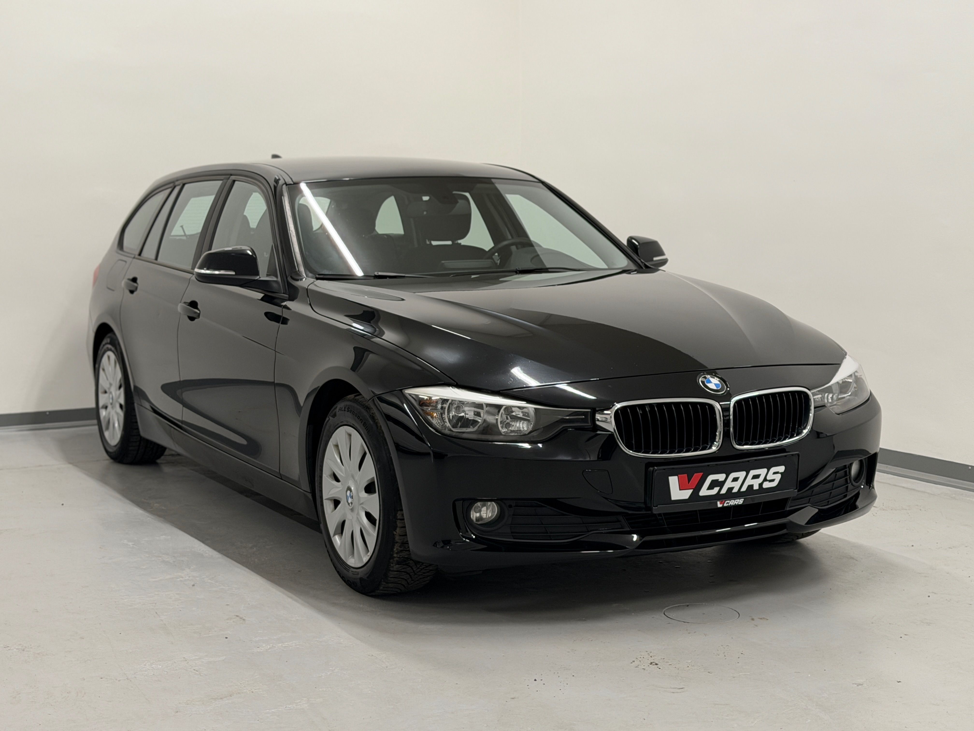 BMW Řada 3, 2.0 316d 2013 - fotka 6