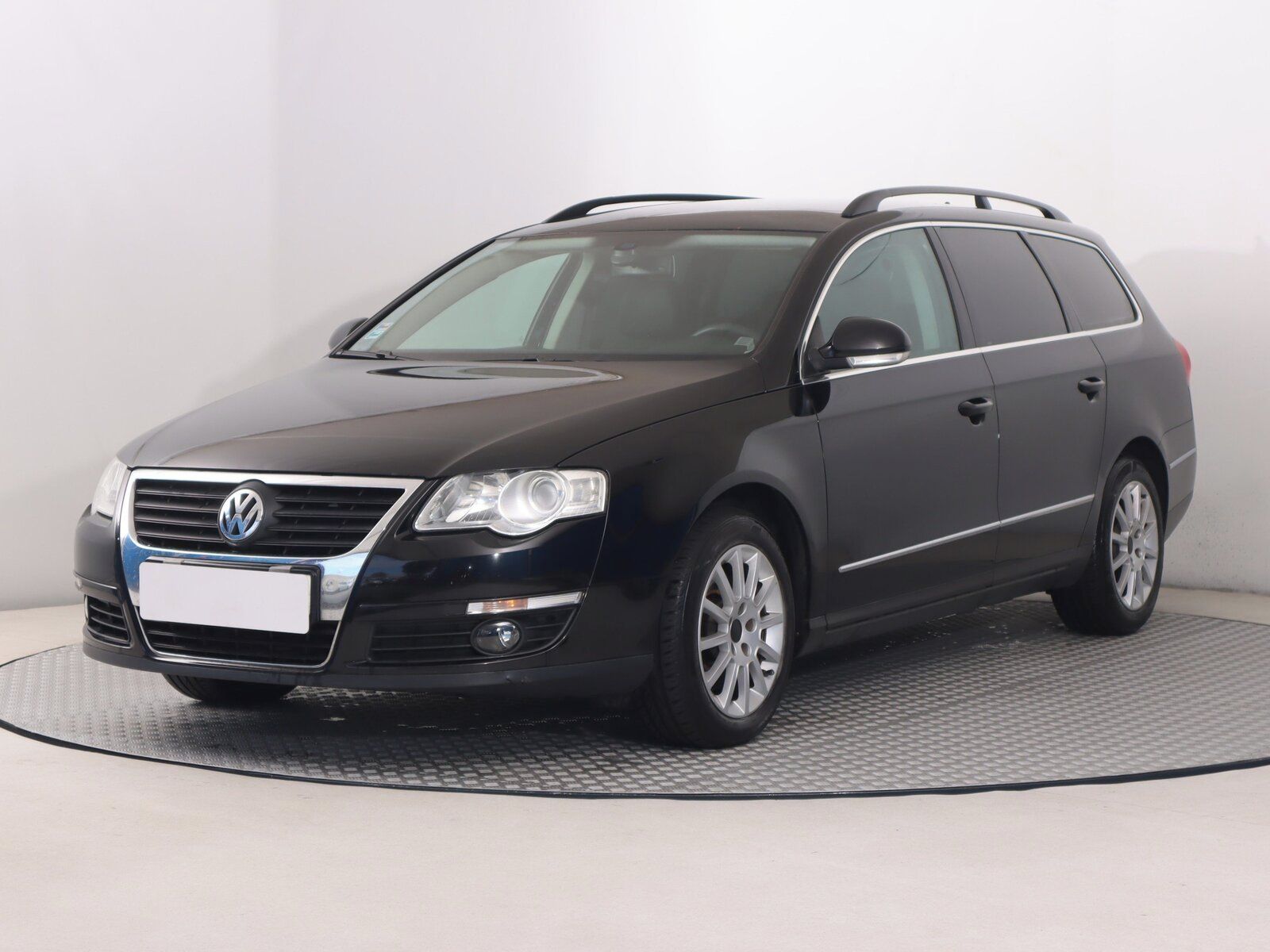Volkswagen Passat, 1.6 TDI - fotka 2