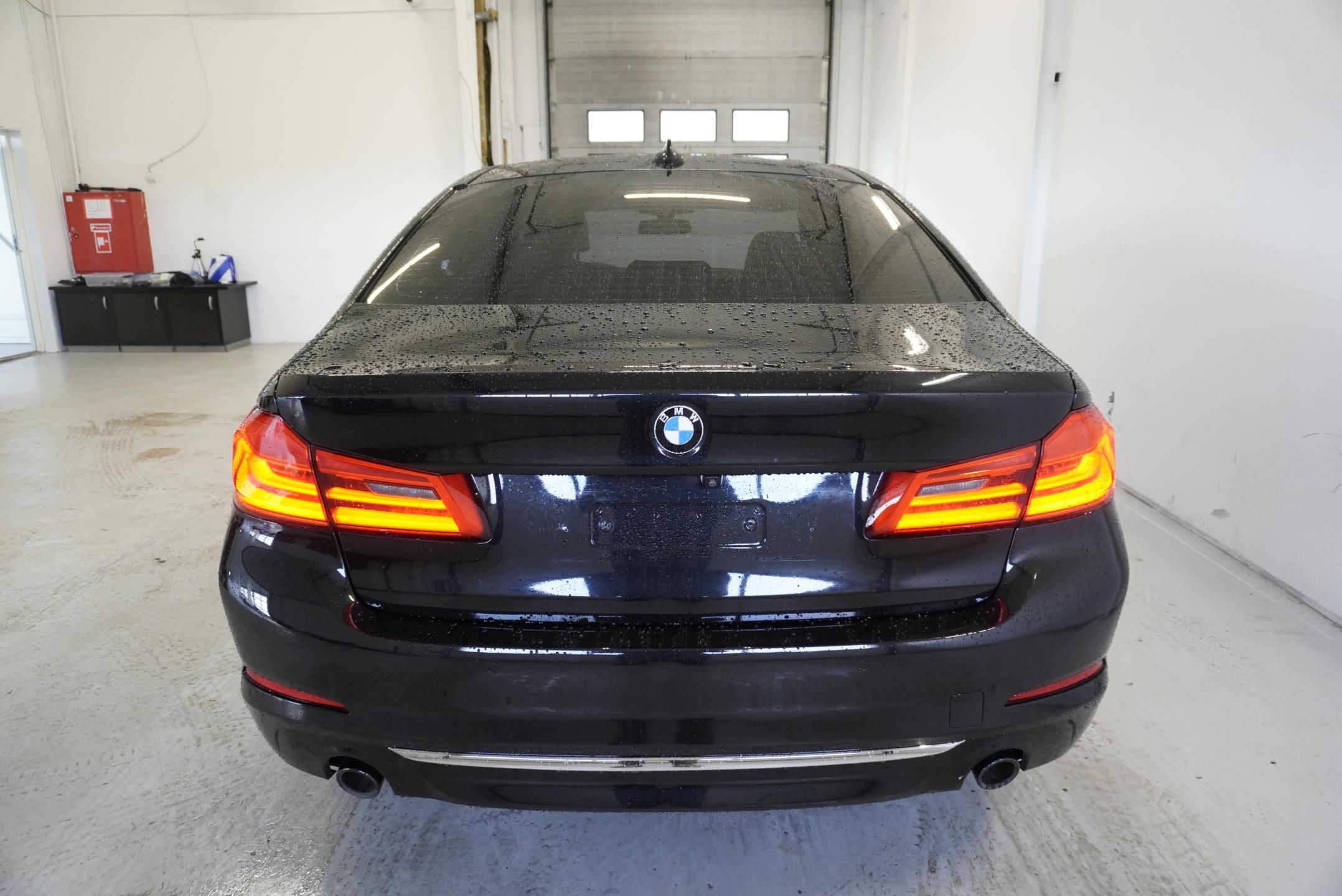 BMW Řada 5, 530 D SPORTLINE AUTOMAT - fotka 4