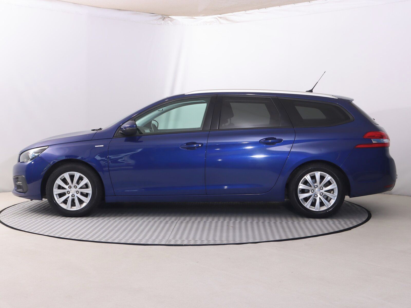 Peugeot 308, 1.2 PureTech, Style, Automat - fotka 3