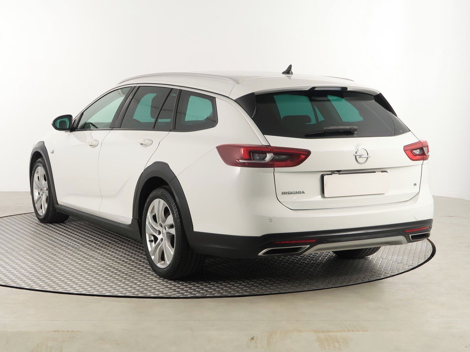 Opel Insignia, 2.0 BiTurbo CDTI, 4X4 - fotka 4