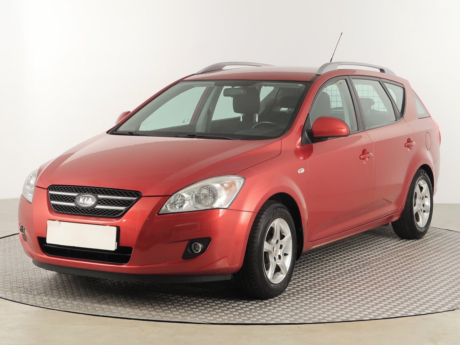 Kia Cee´d, 1.6 i, jezdí výborně - fotka 2