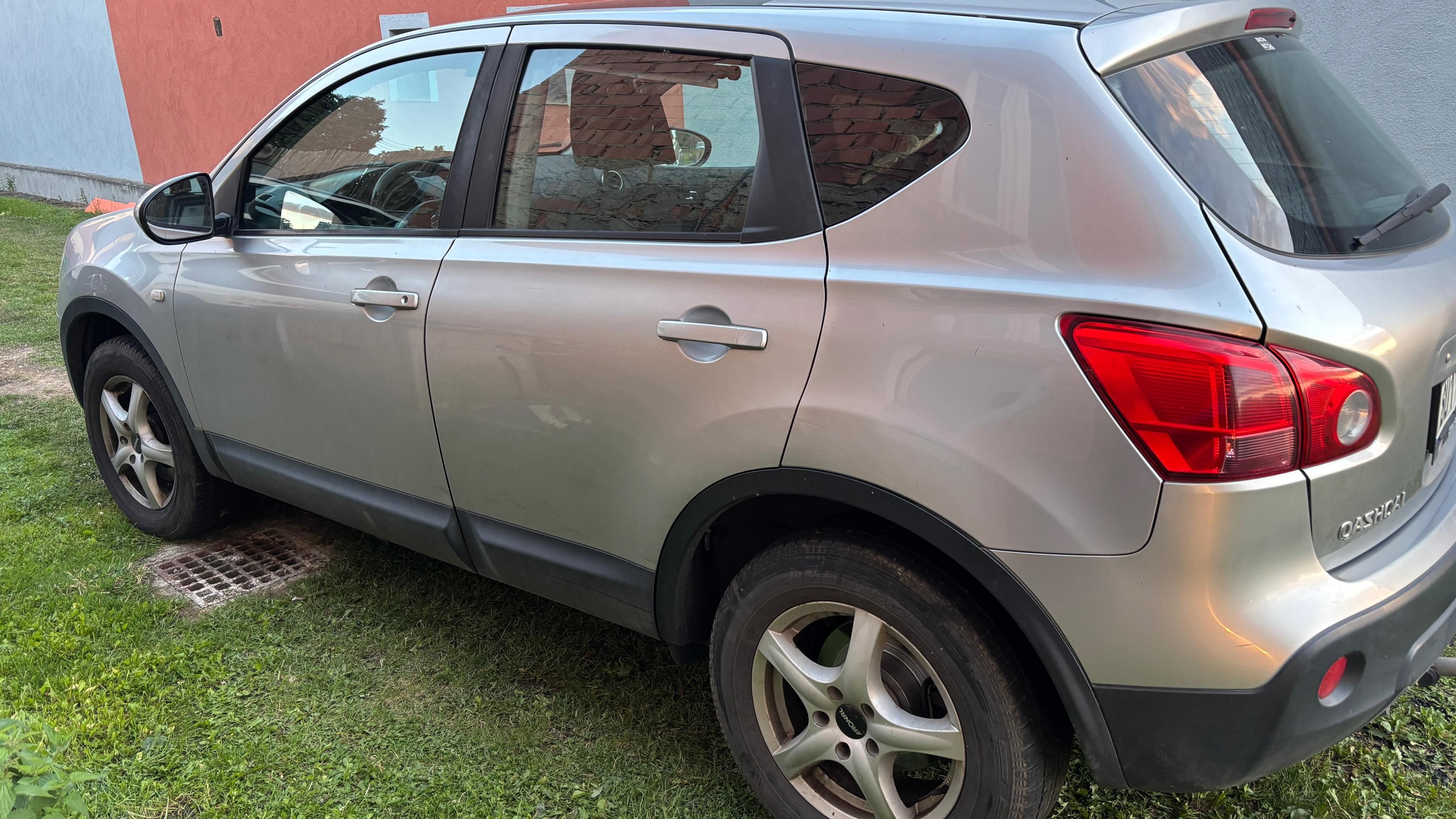 Nissan Qashqai, 2.0 dci, 110 KW, Panorama - fotka 3