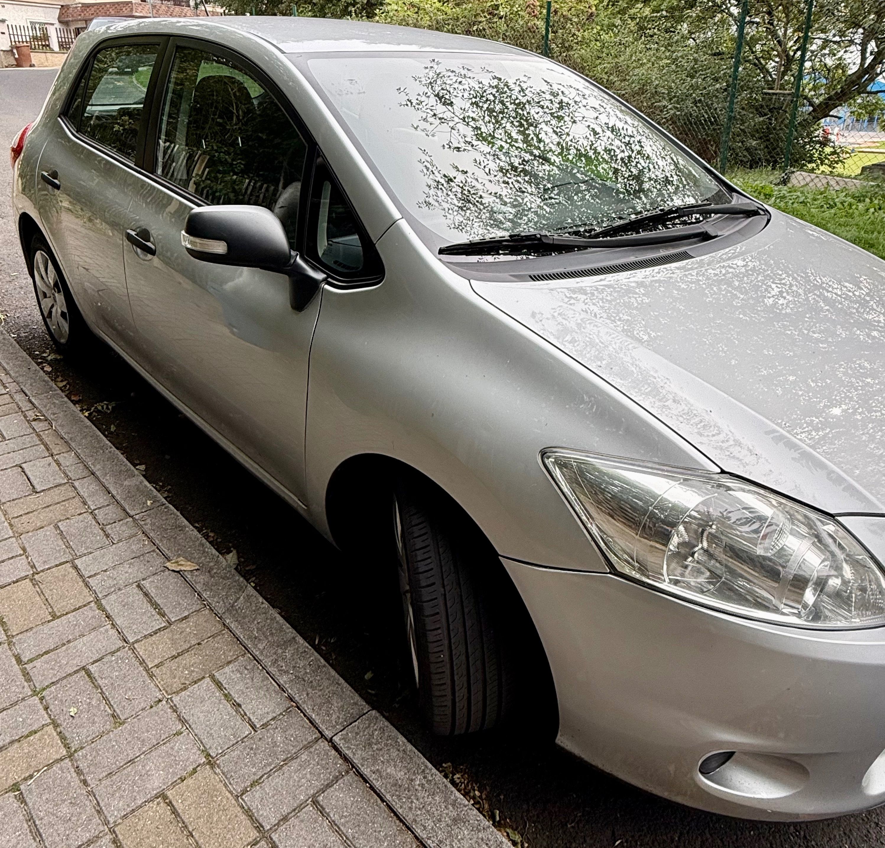 Toyota Auris, 1,6 - fotka 3