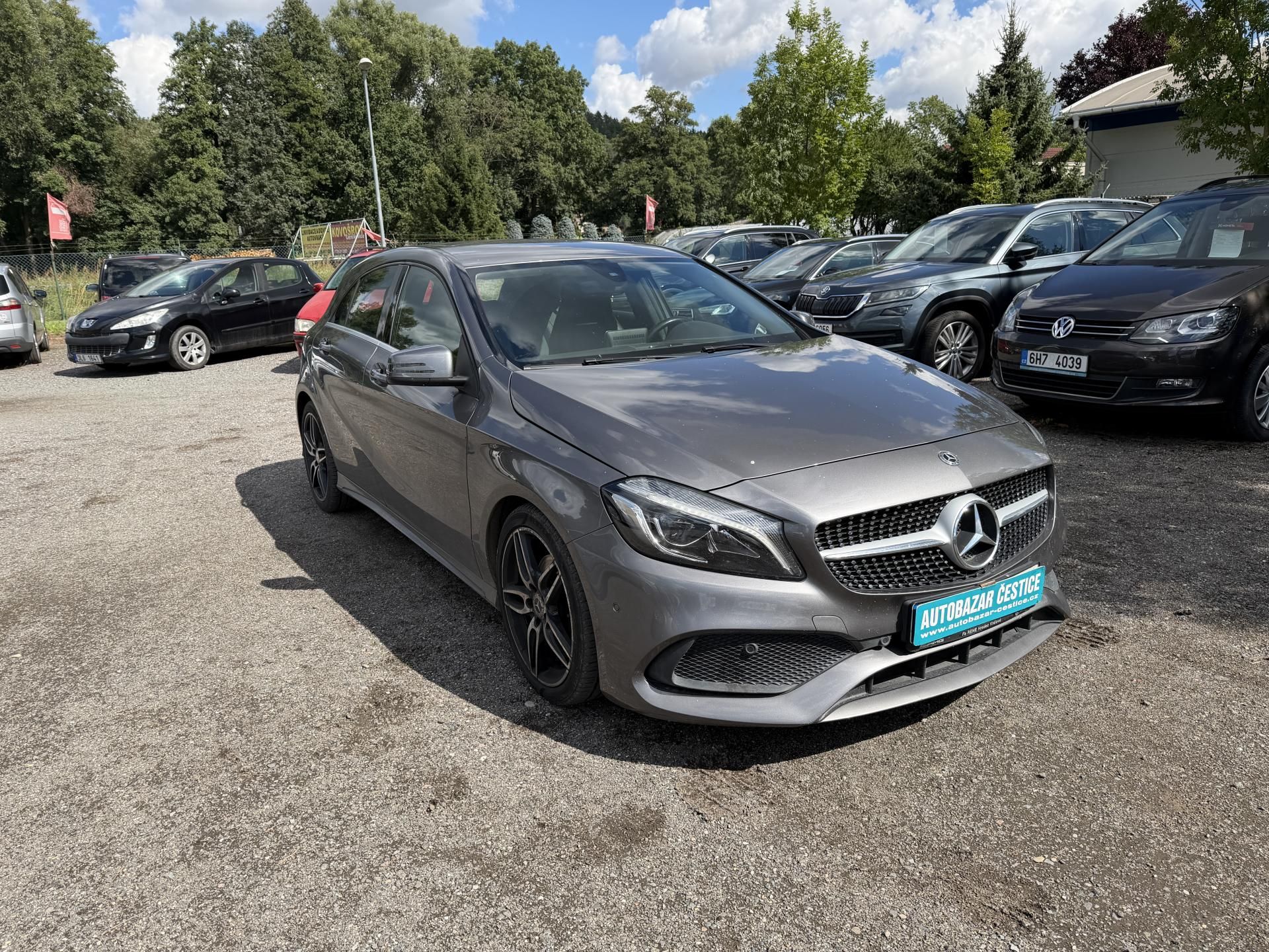 Mercedes-Benz Třídy A, A 200 d  AMG - fotka 4