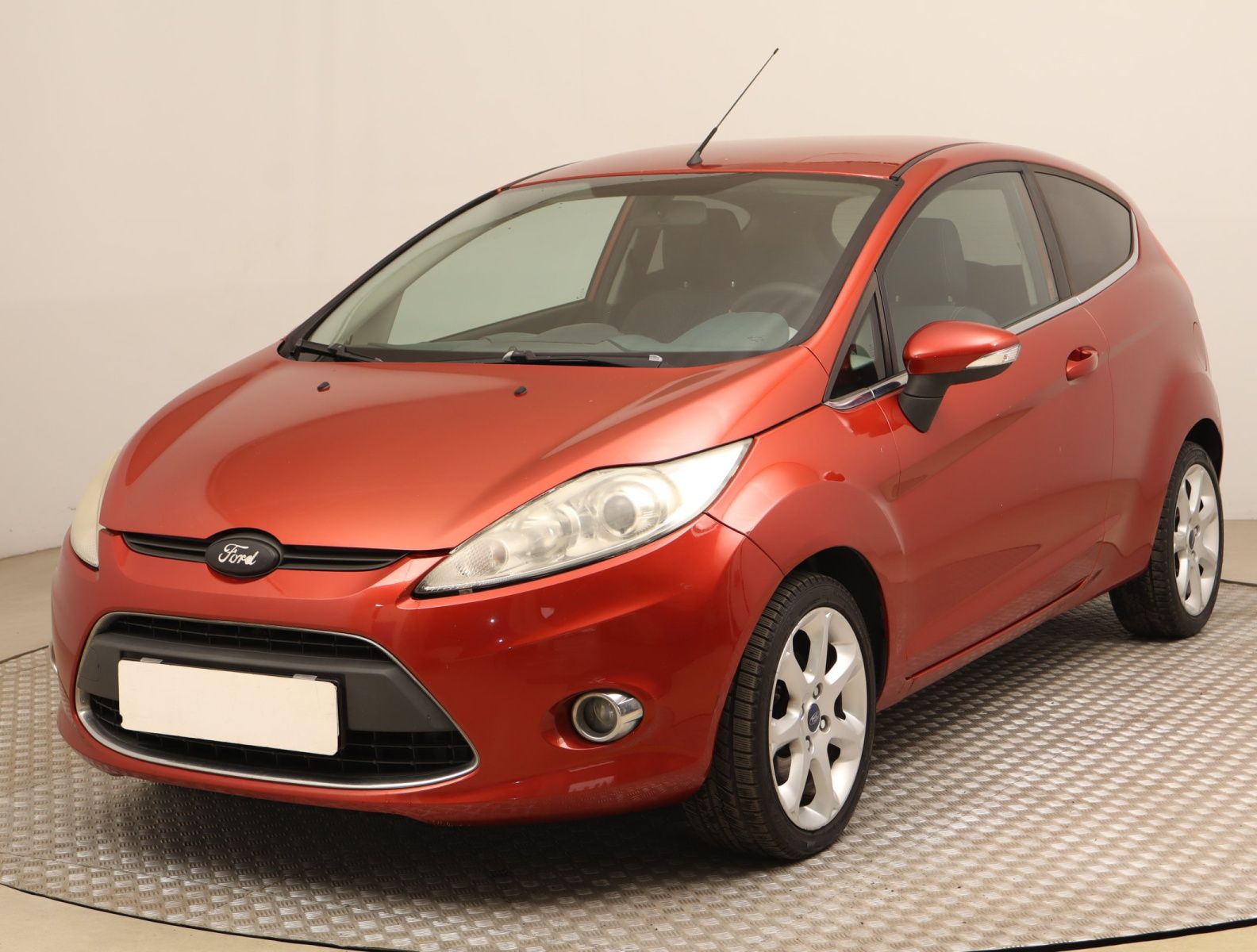 Ford Fiesta, 1.25, Automatická klima - fotka 3