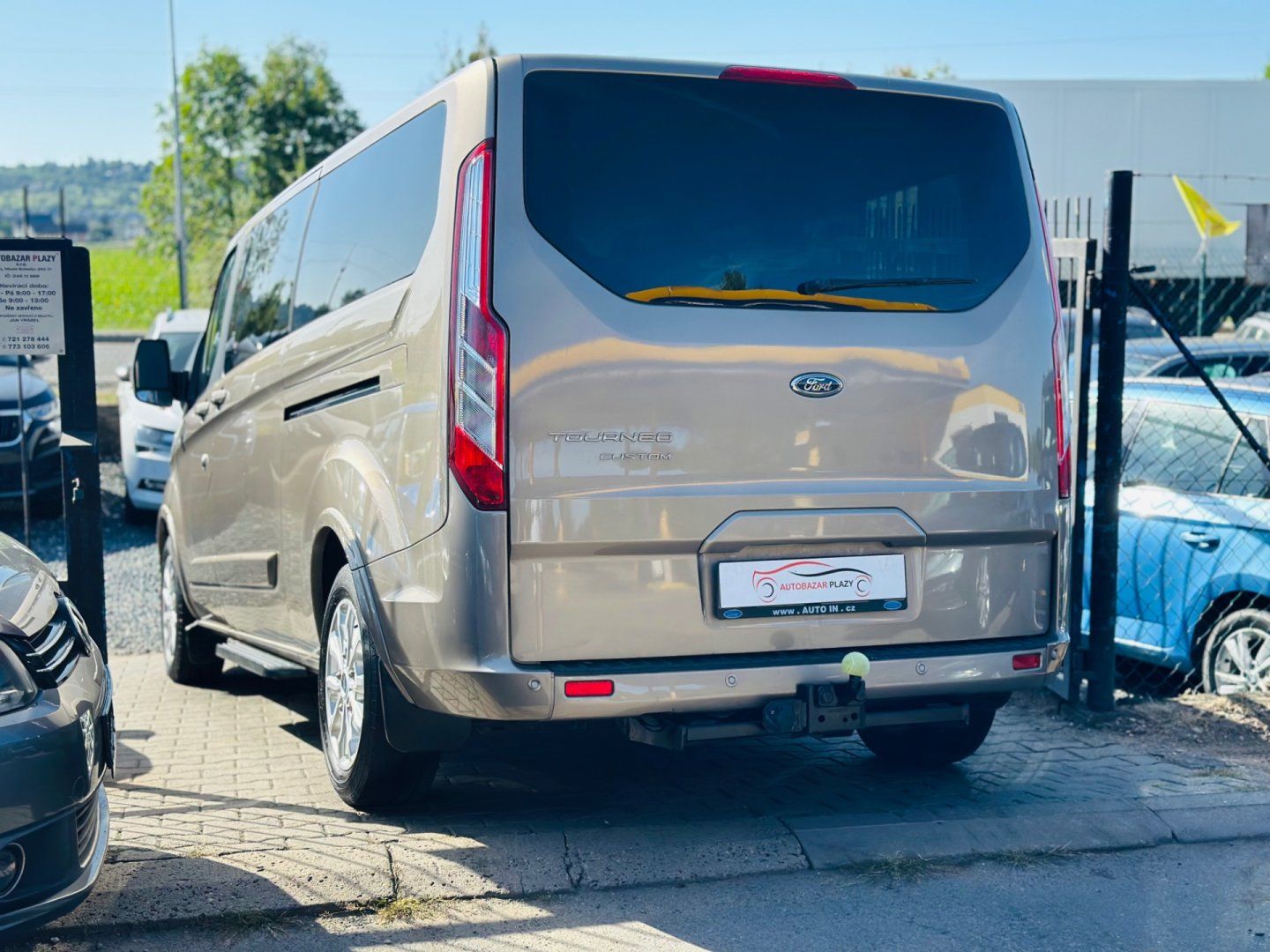 Ford Tourneo Custom, 2.0TDCi TITANIUM, ČR, 1.MAJ. - fotka 4