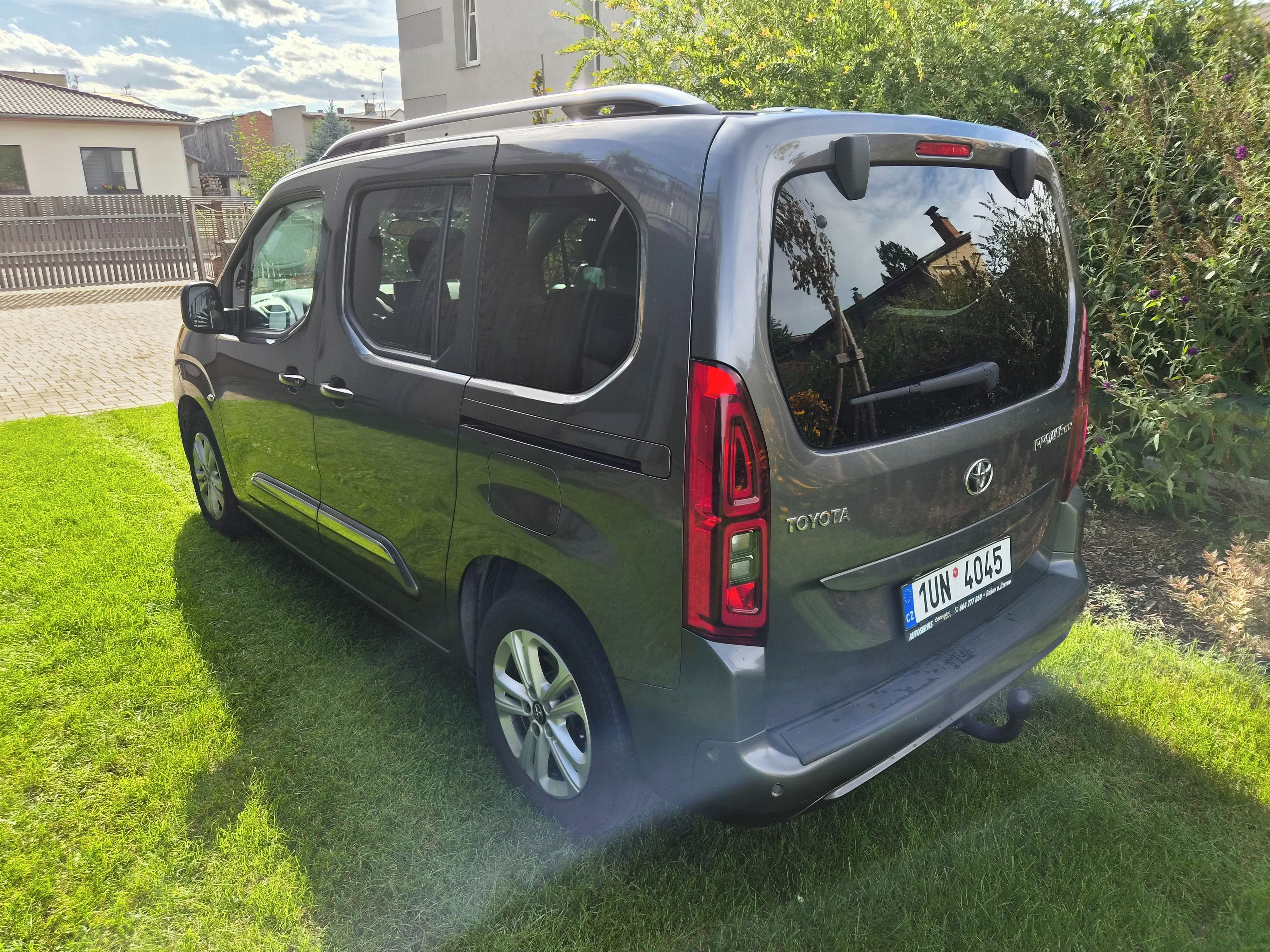 Toyota Proace City Verso, 1,2 Benzin - fotka 2