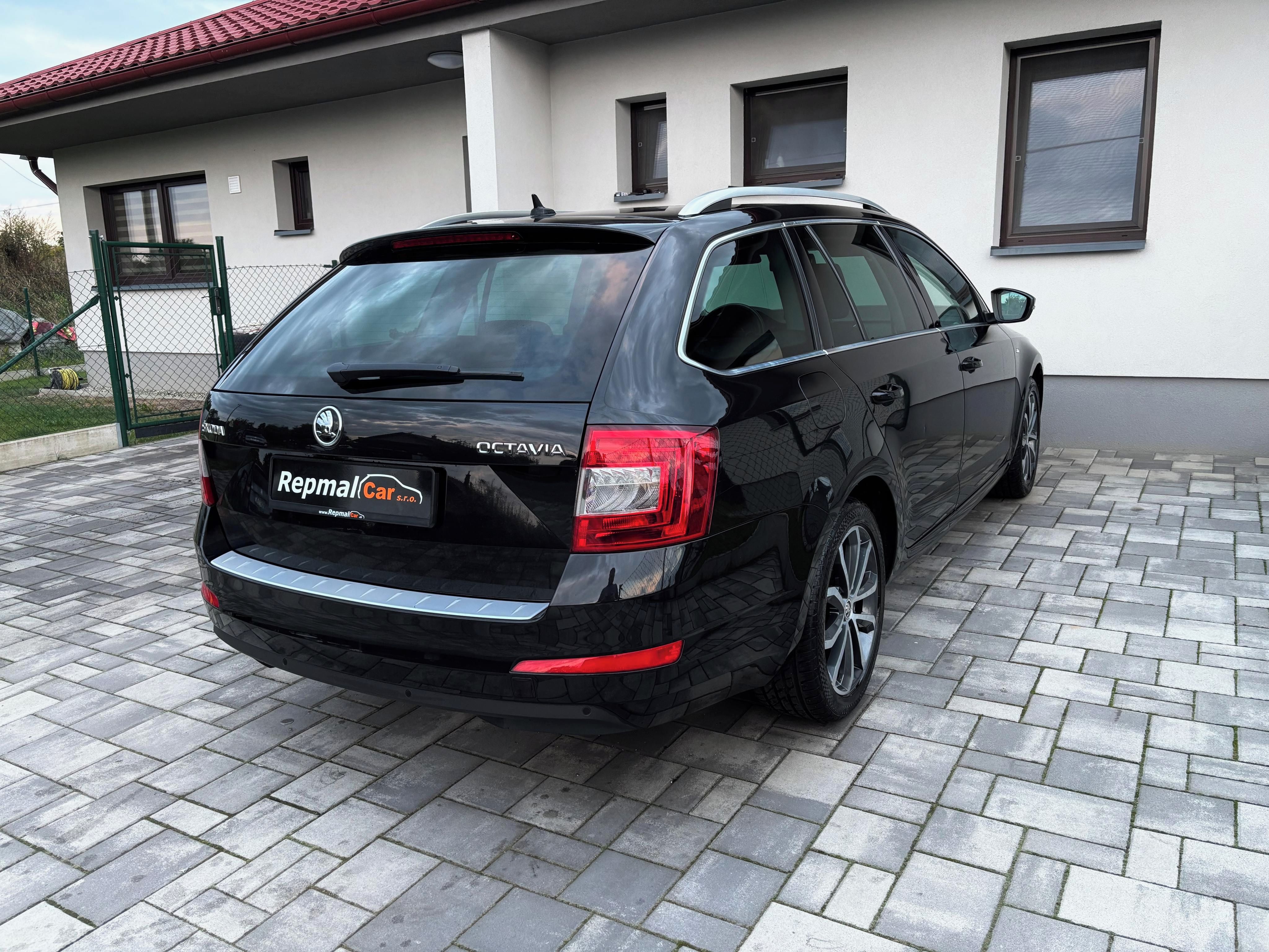Škoda Octavia, 1.4TSi 110kW DSG, Edition - fotka 6