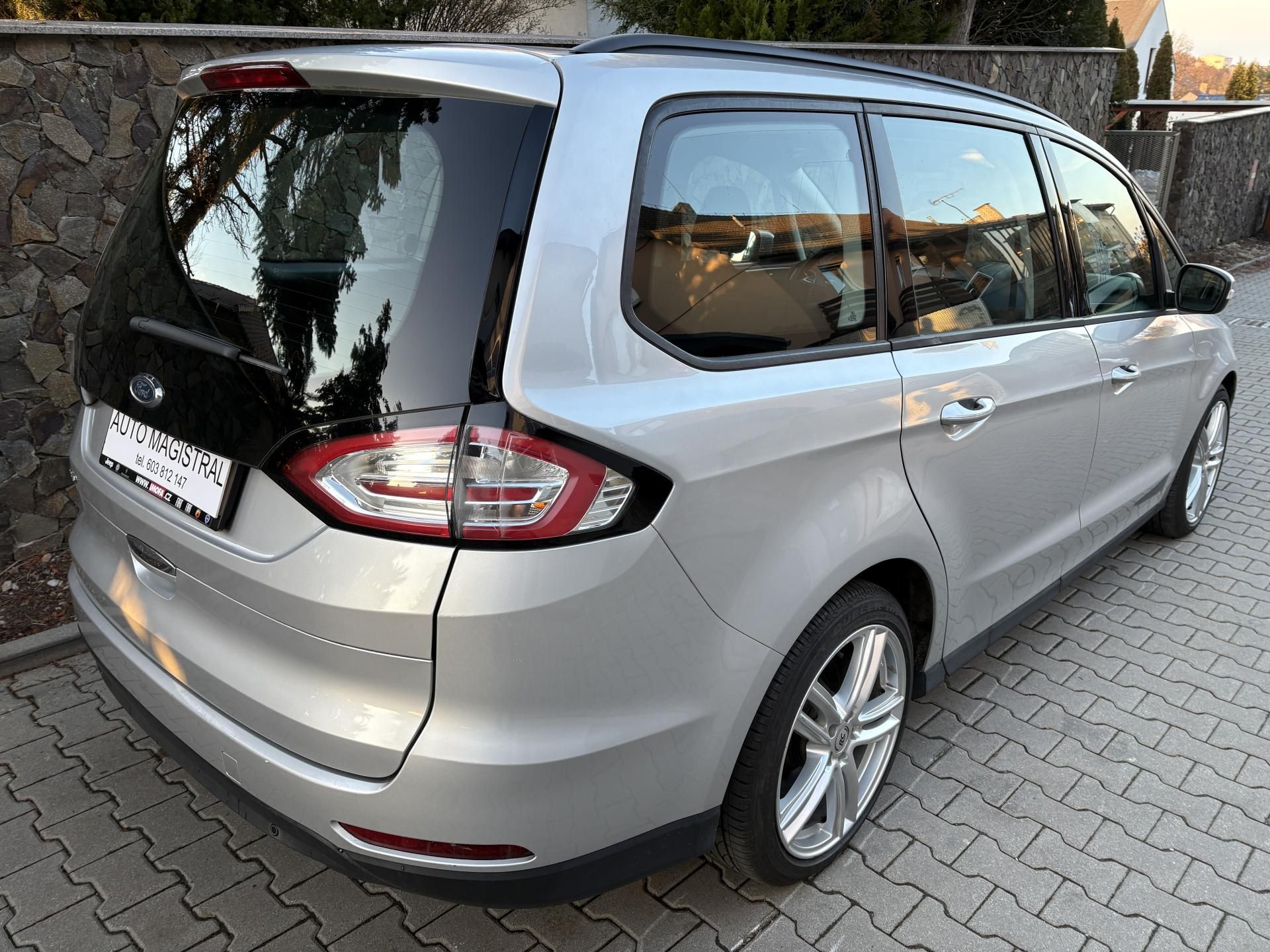 Ford Galaxy, 2.0 TDCi 110 kW  7 MÍST - fotka 3