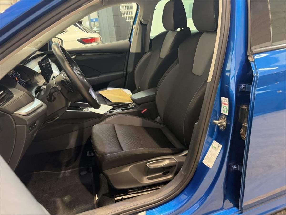 Škoda Octavia, 2,0 TDI TAŽNÉ KEYLESS - fotka 6
