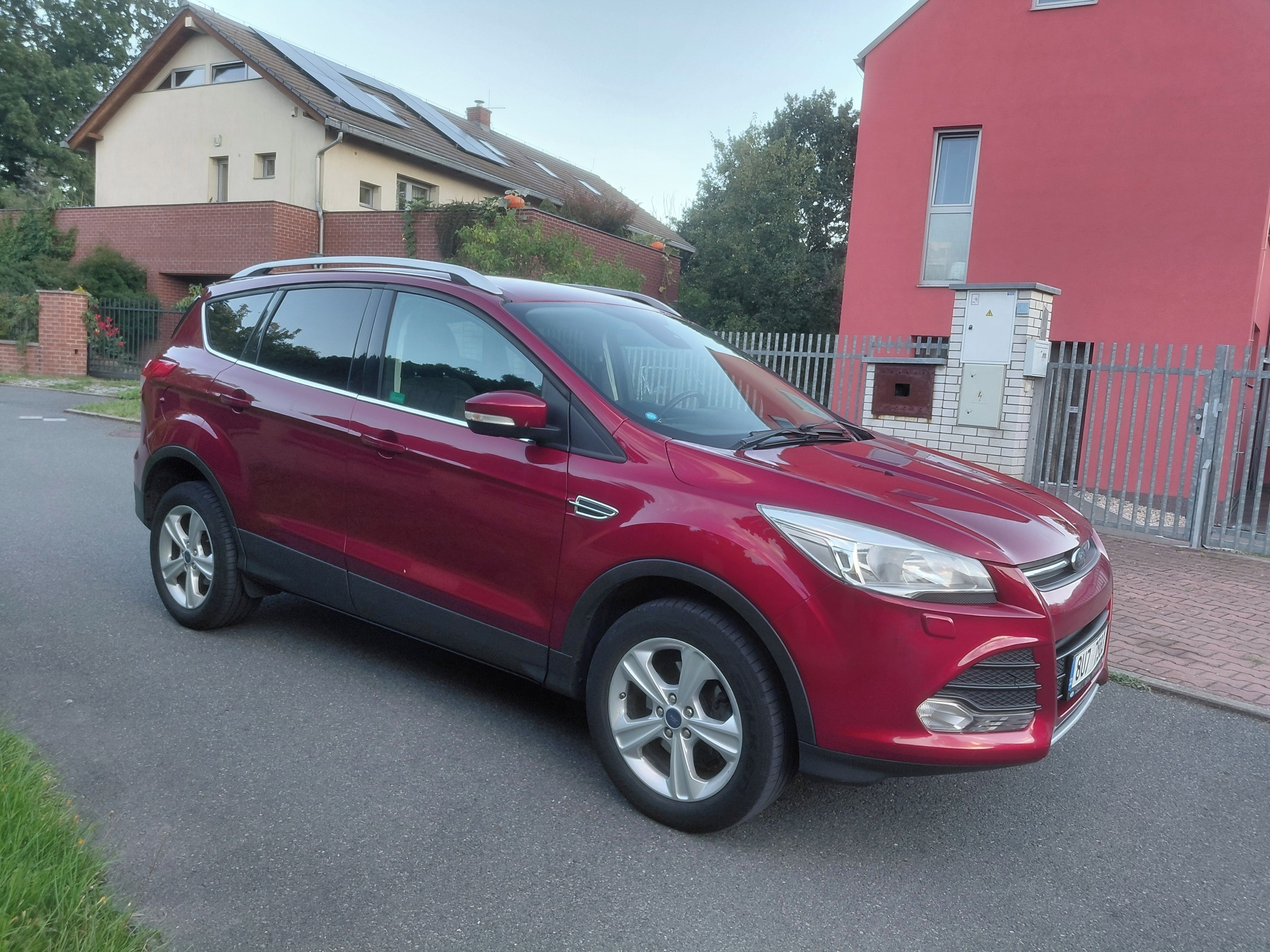 Ford Kuga, 1.5EcoBoost Puvod ČR,2.Majitel - fotka 4