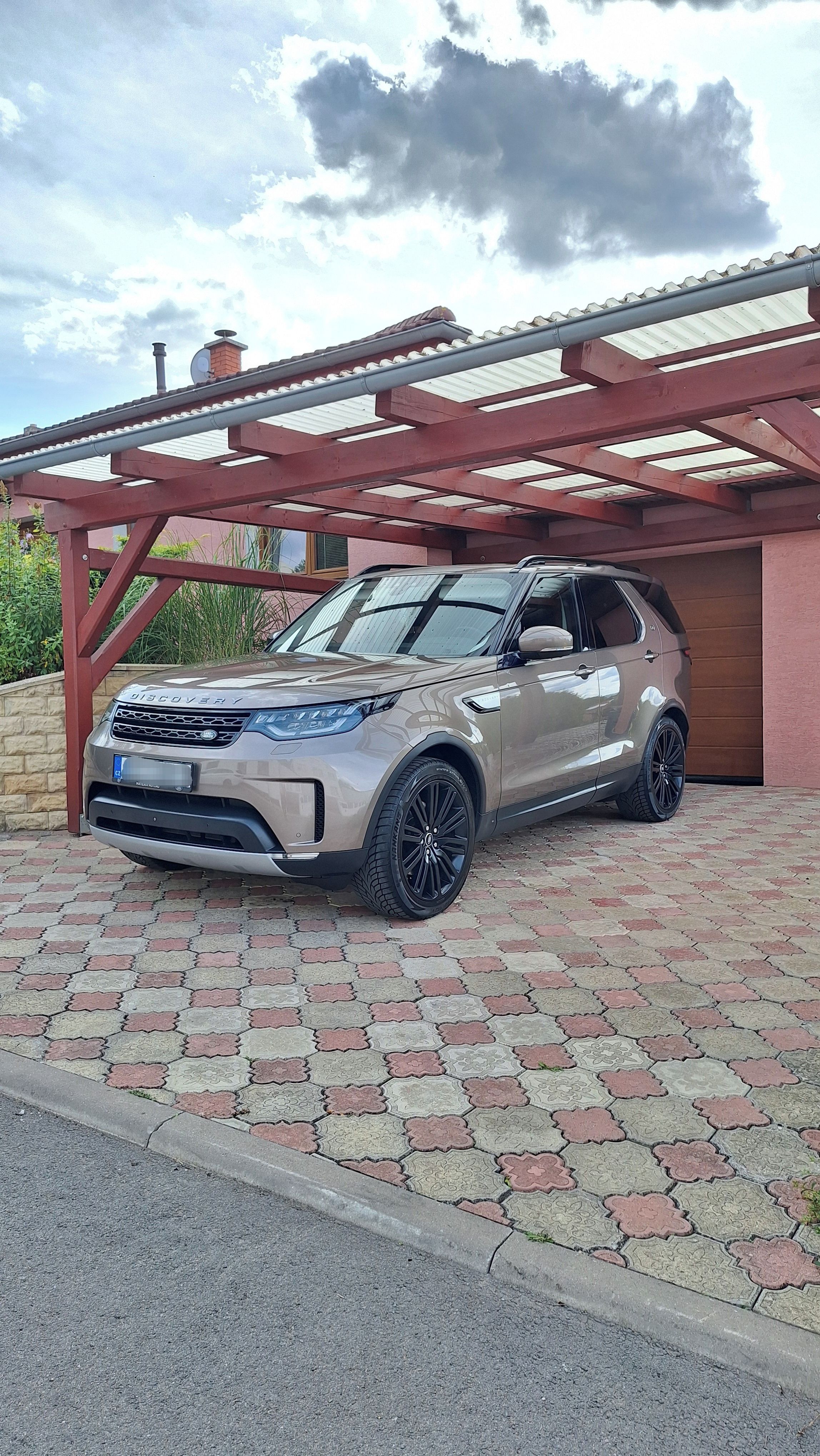 Land Rover Discovery, ČR/DPH/GARÁŽOVANÉ - fotka 2