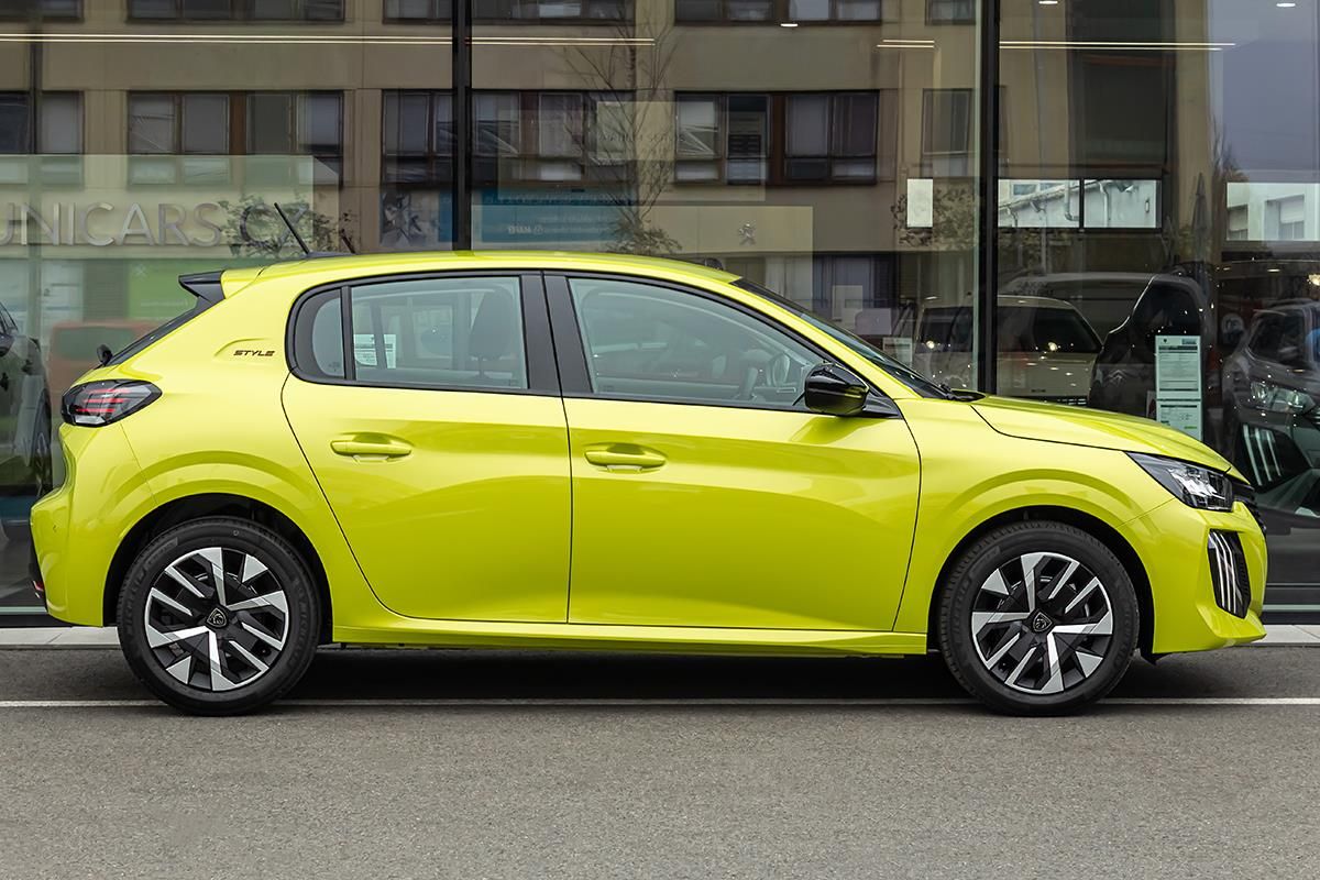 Peugeot 208, 1,2   EDITION Turbo 100 MAN6 - fotka 4