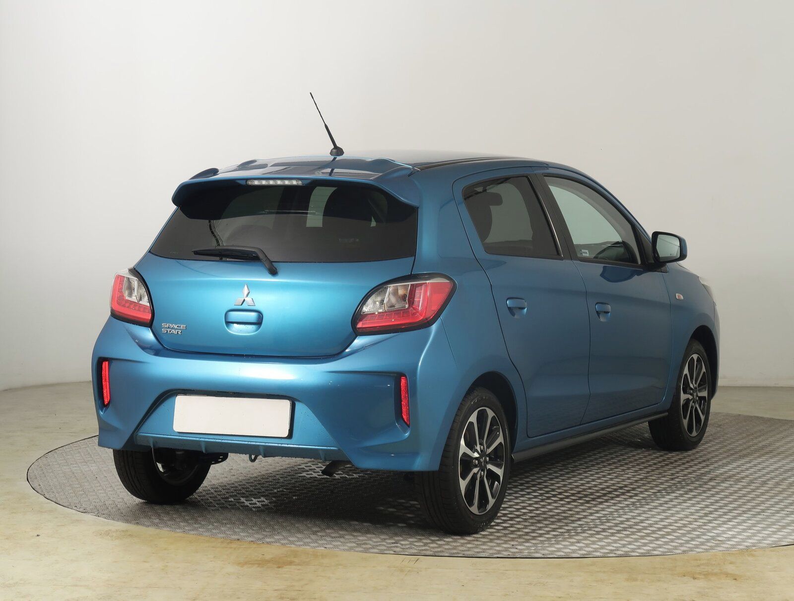 Mitsubishi Space Star, 1.2 MIVEC, Záruka, ČR,1.maj - fotka 5