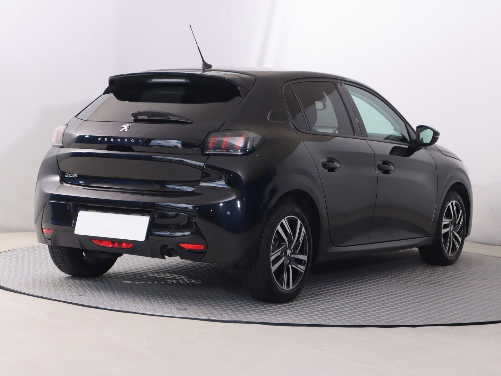 Peugeot 208, 1.2 PureTech, Allure - fotka 5